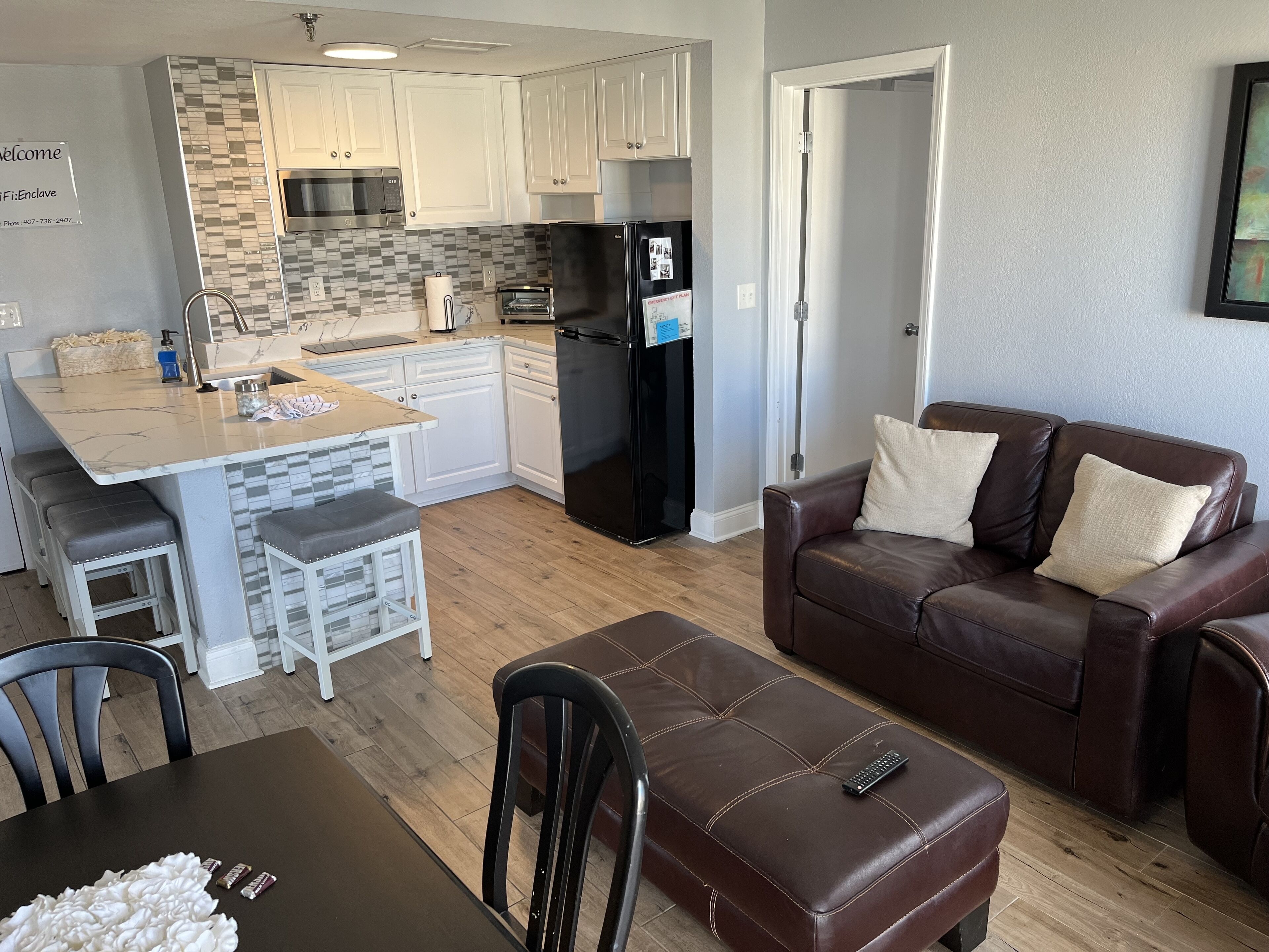5 minutes to theme parks!, off I-Drive,  Rare Condo with Terrace 2 BR - 2 Bath