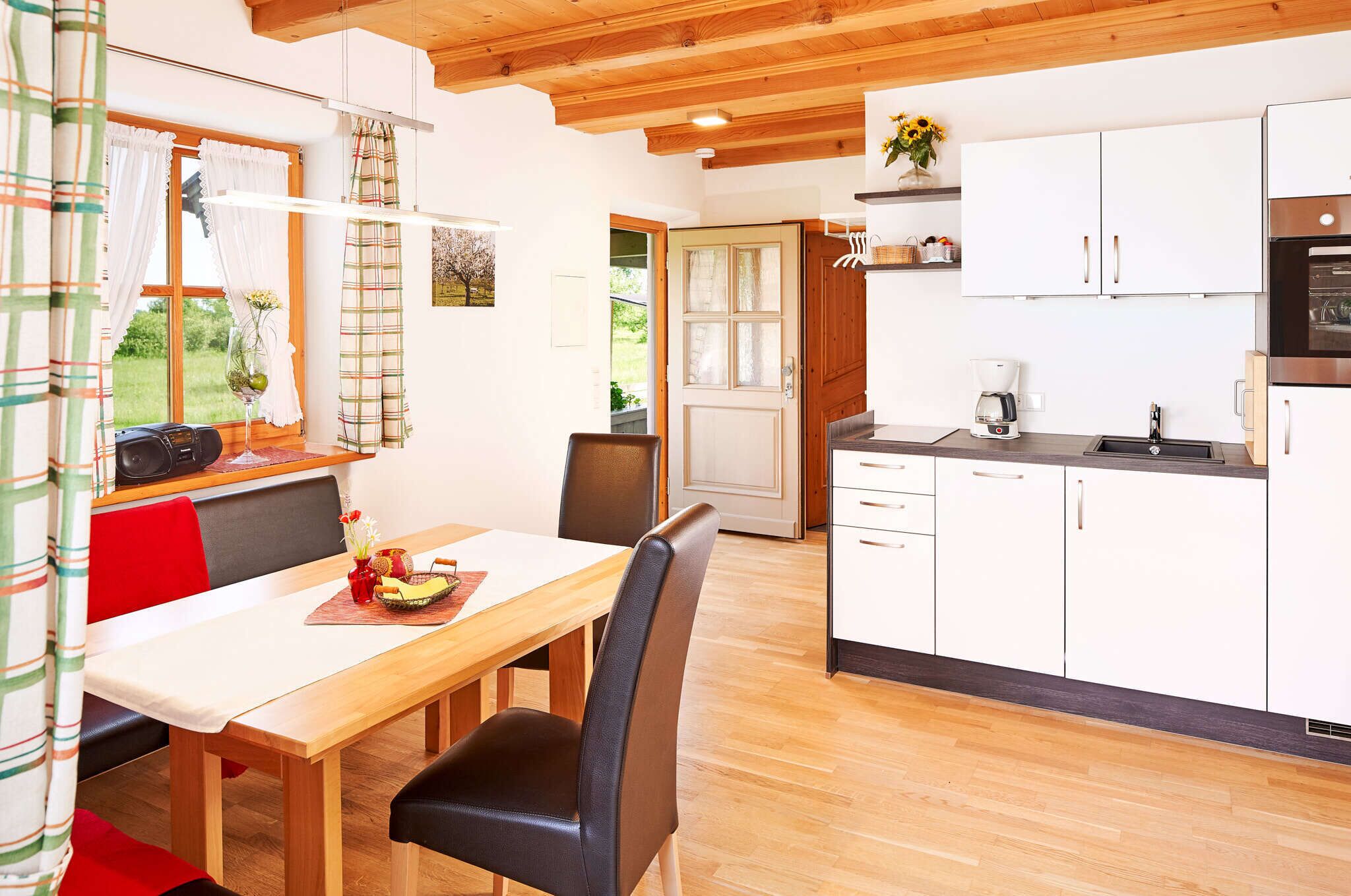 Ferienwohnung bis 2 Personen, 1 sep. Schlafzimmer, EG. Terrasse