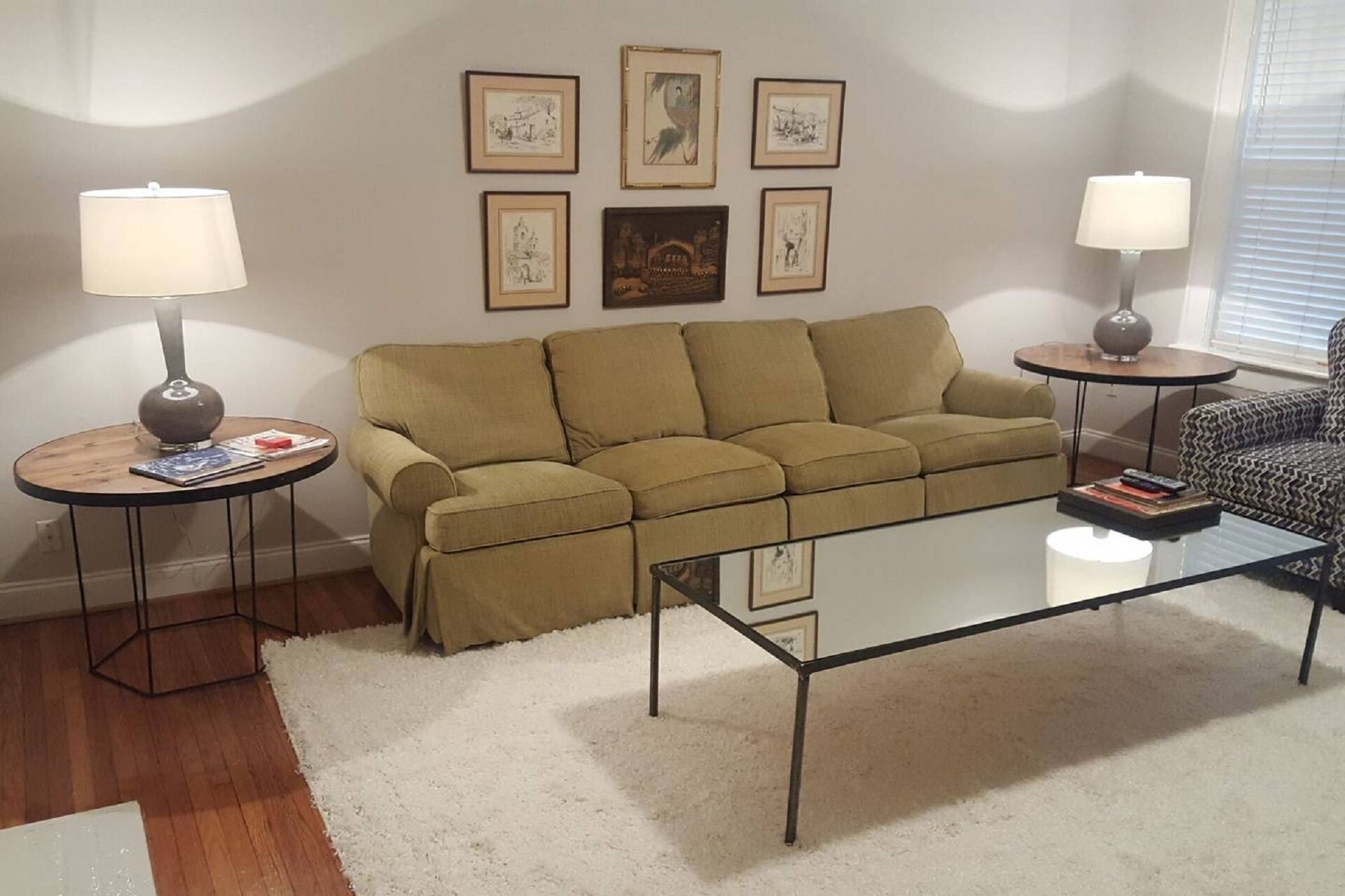 Ground floor private entrance Downtown Condo
