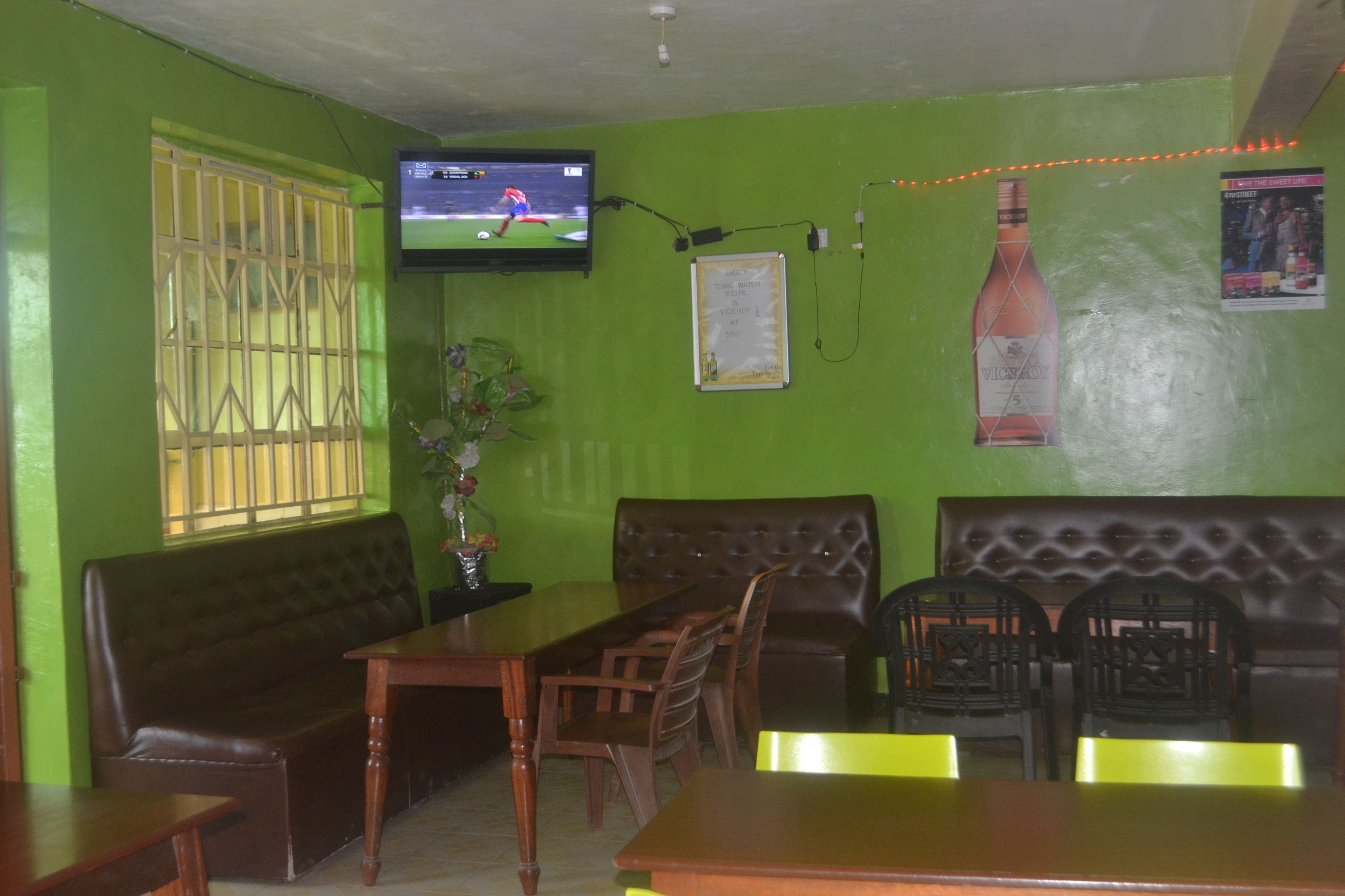 Location Plaza Restaurant