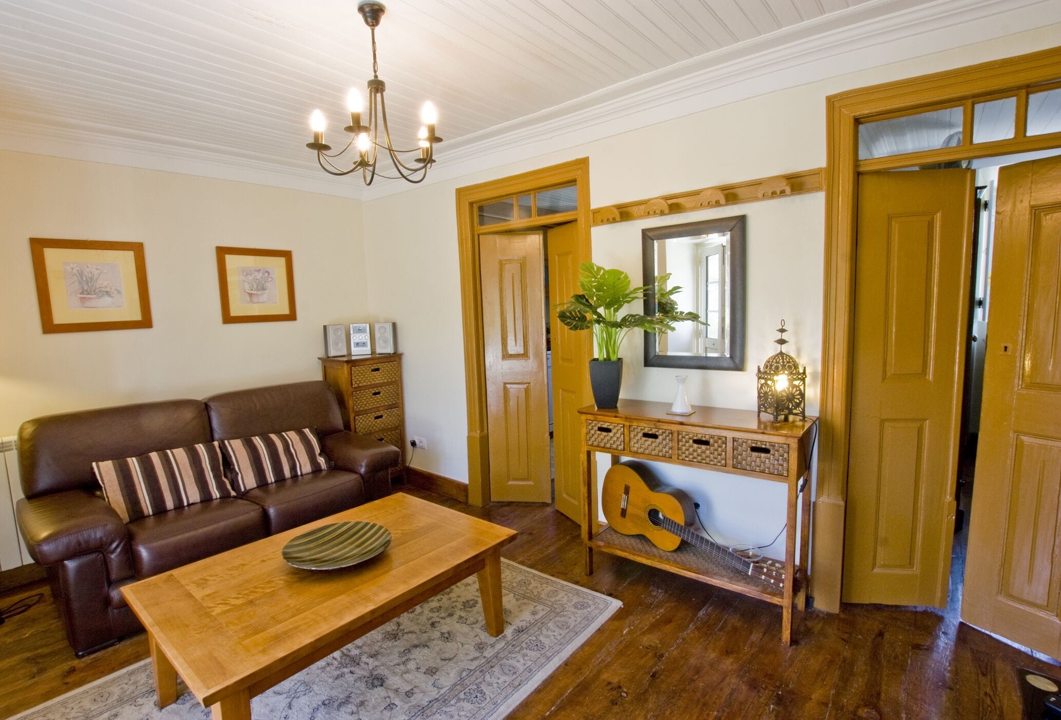 Apartment 2: Traditional, rustic style 4 roomed apartment