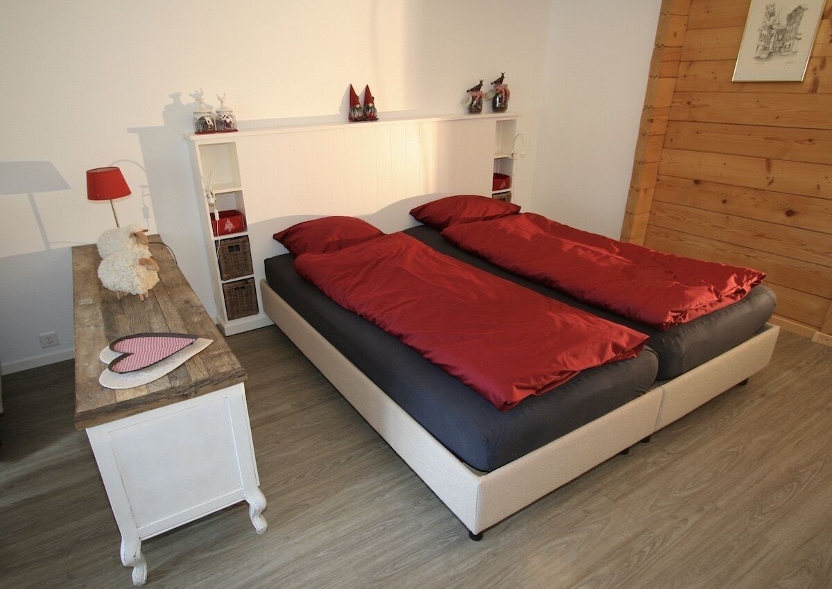 Holiday apartment in a trendy, Alpine style, 2-4 people, central location
