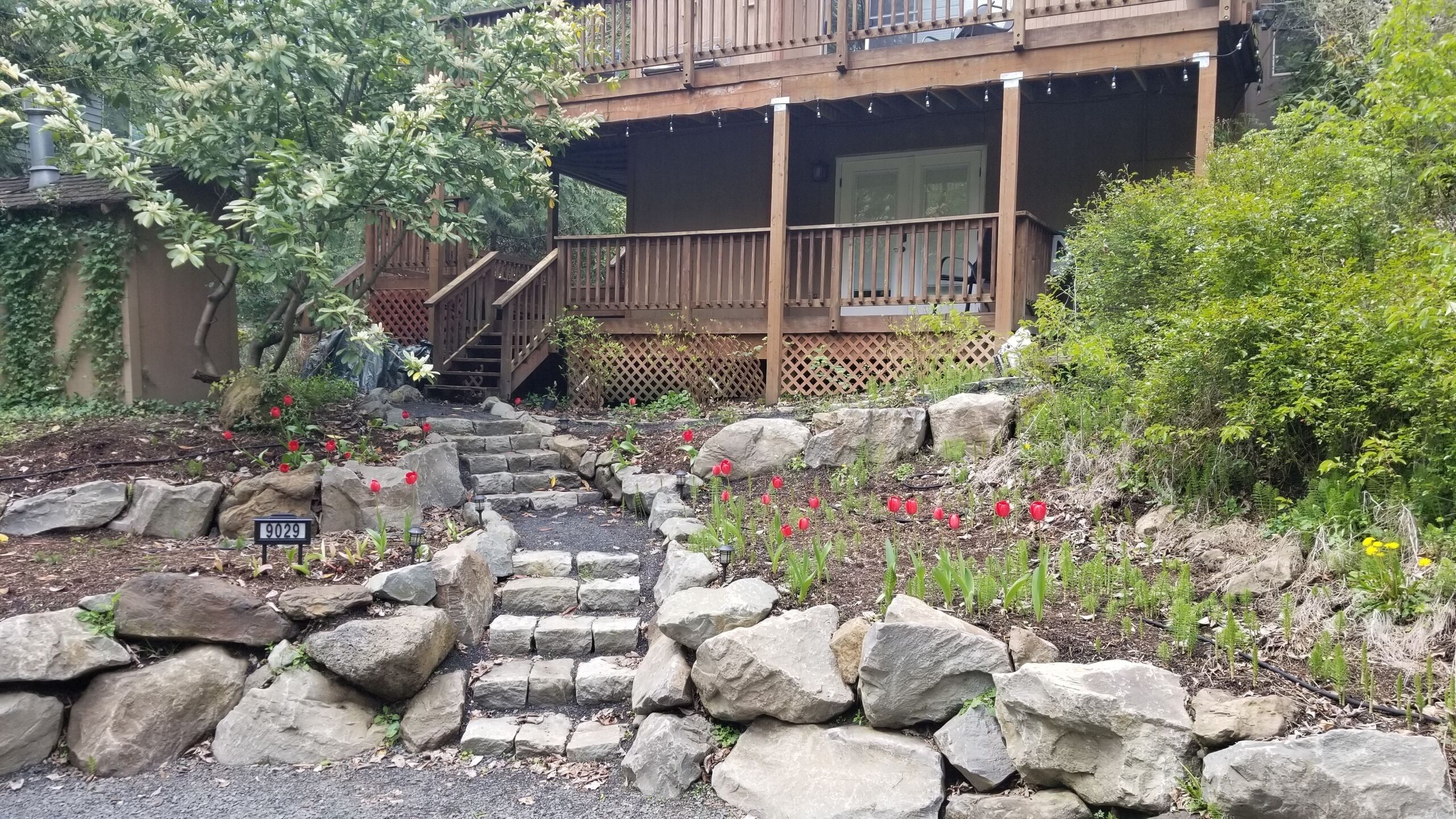 2 BR Creekside Apartment w/kitchenette
