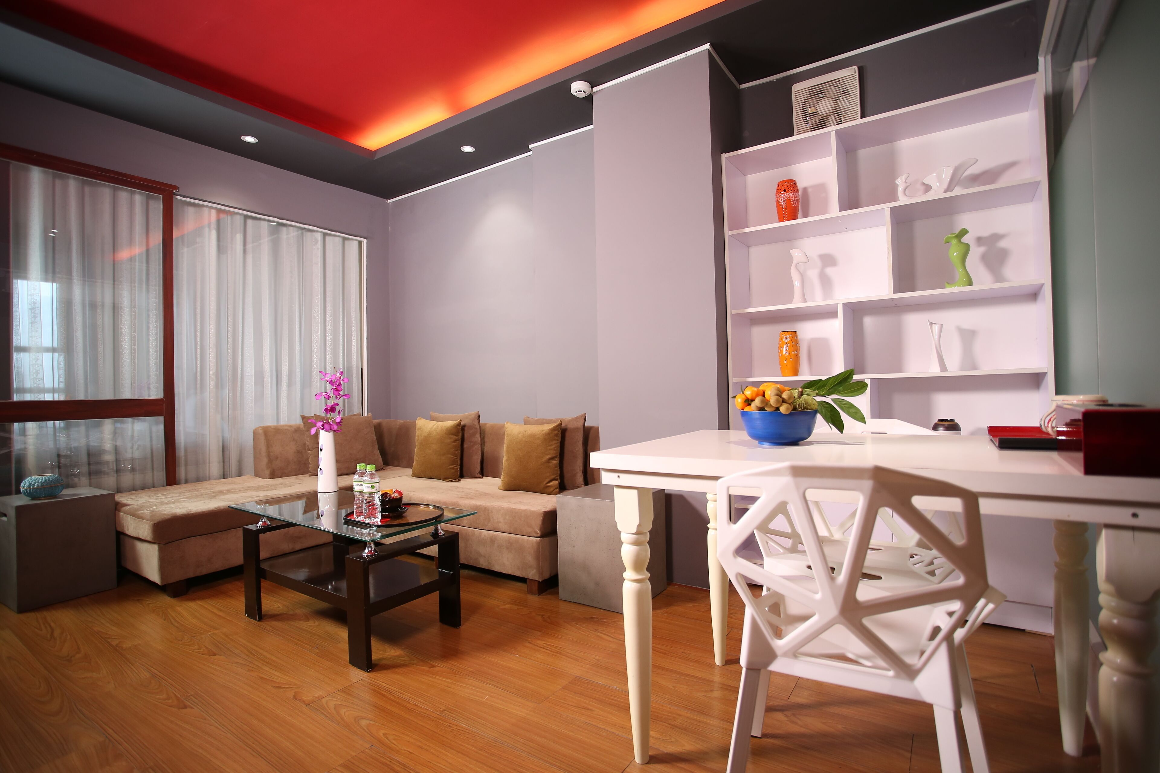Apartment with Kitchen view to Ben Thanh Market 