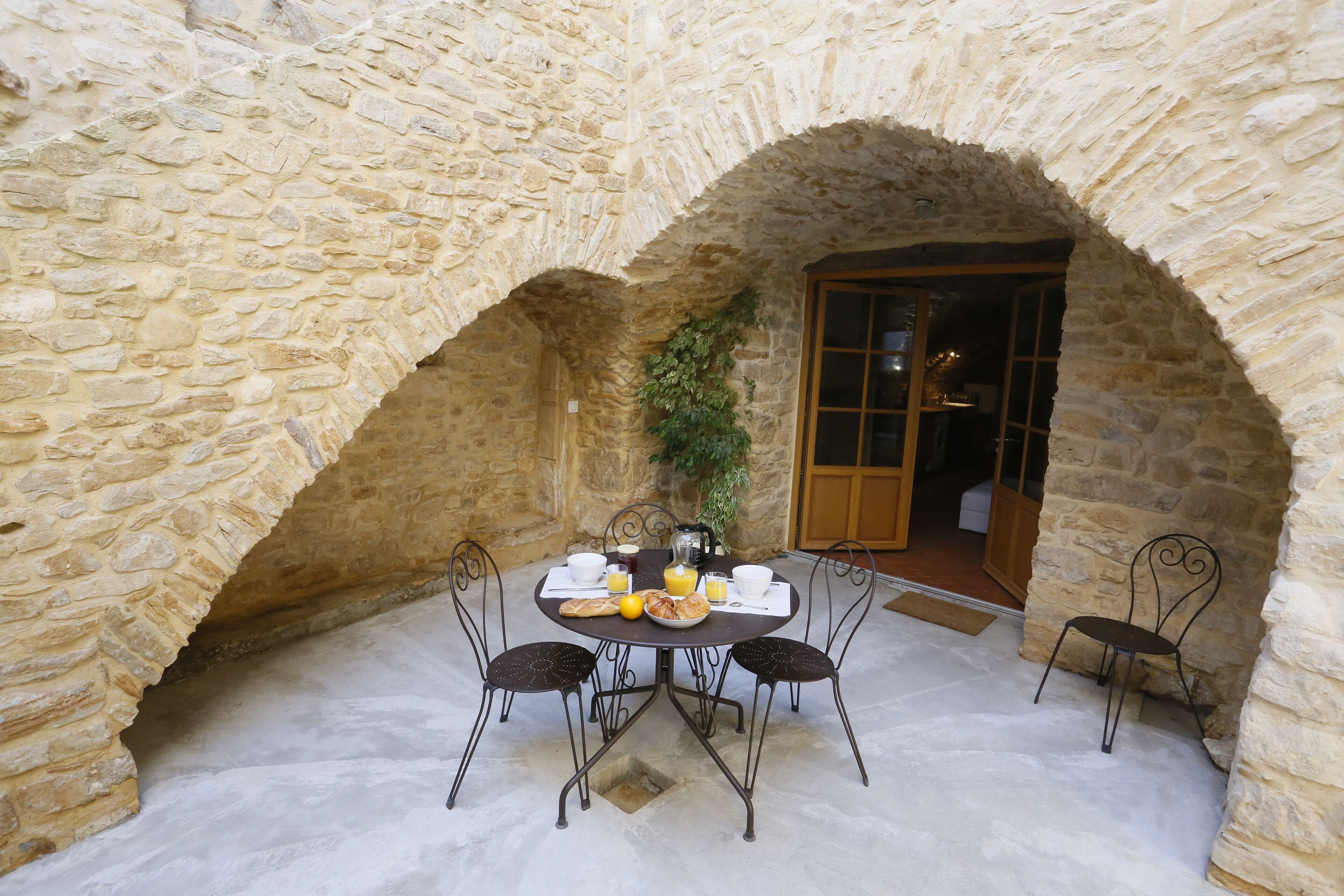 Atypical cottage and very comfortable in the heart of a hamlet gardois
