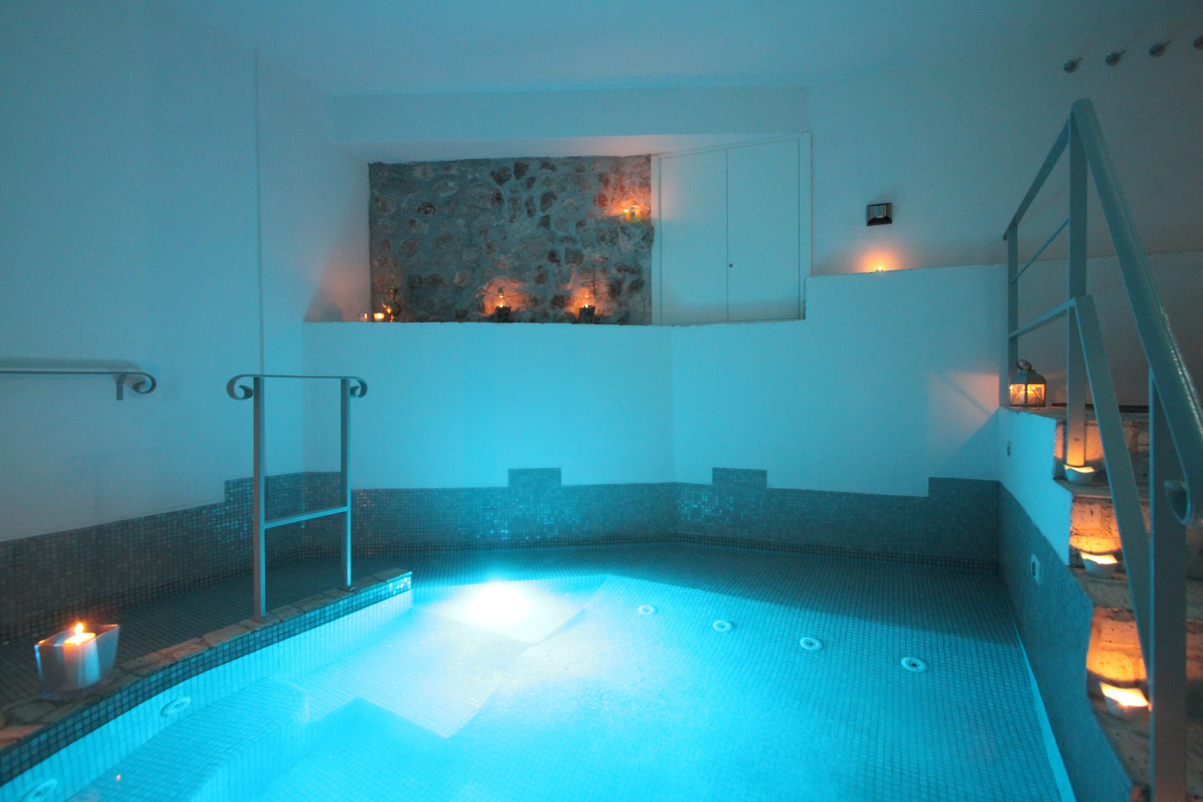 Stone Apartment with Private Spa (turkish bath, sauna, iacuzzi) pool use