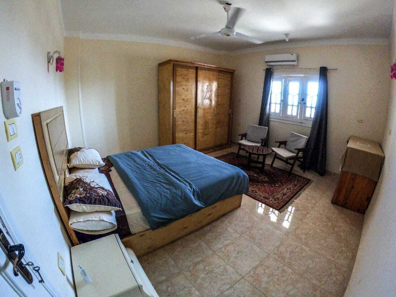 Cozy 2BR Apt 