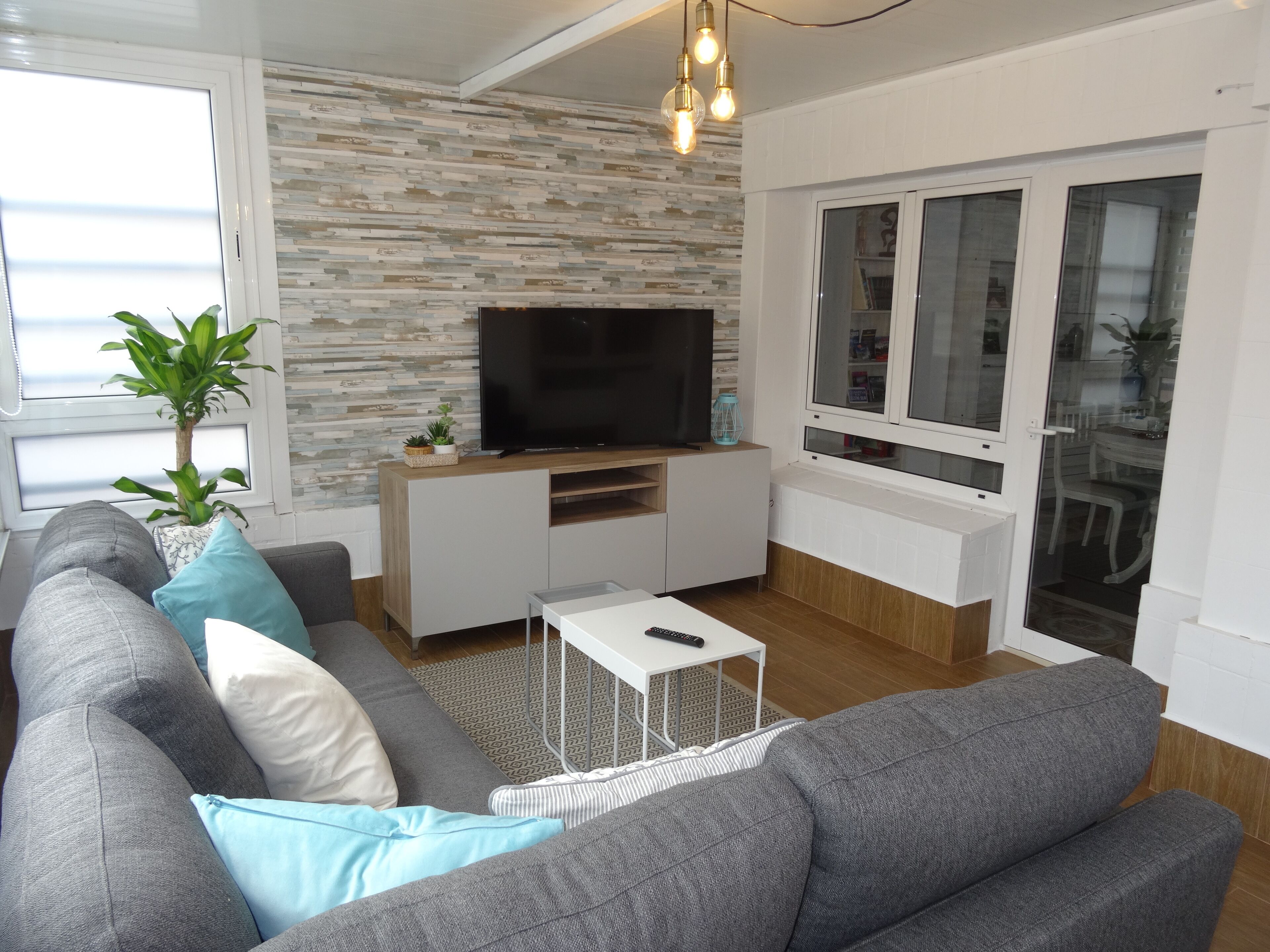 Gijón center with parking and WIFI VUT. 828. AS