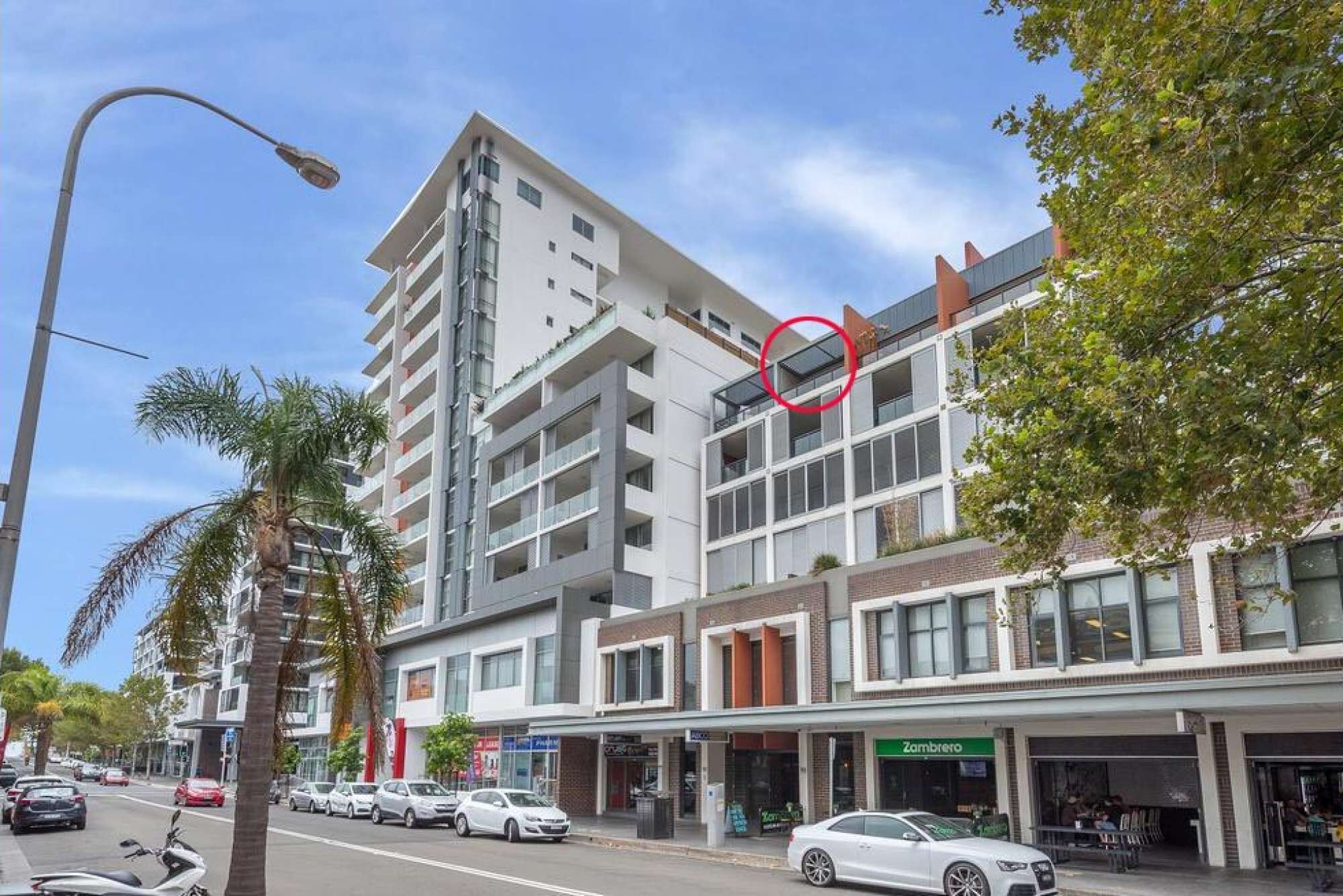 Wollongong Executive CBD Apartment