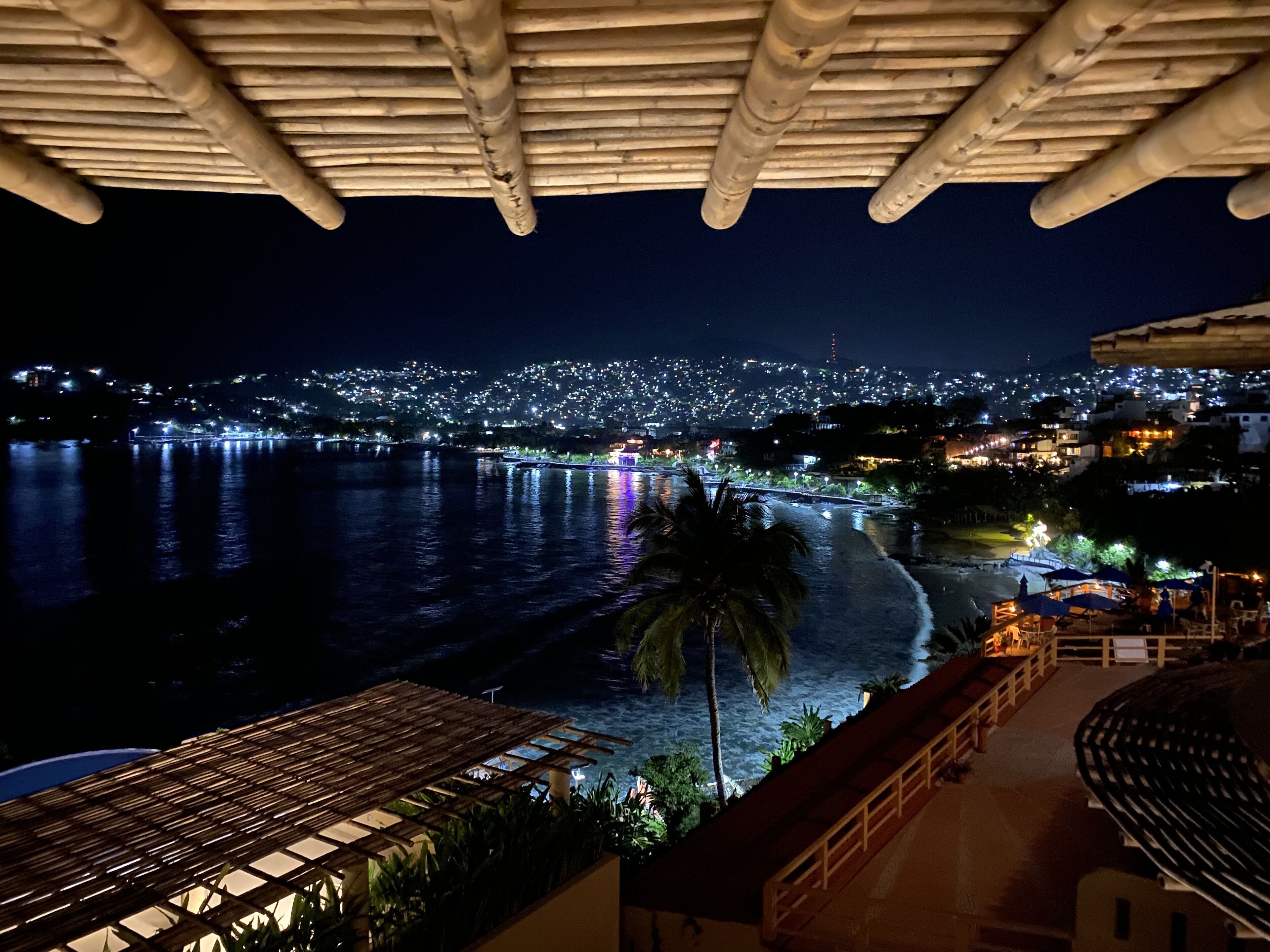 Luxury  oceanfront Condo with Private Plunge Pool and spectacular views. 