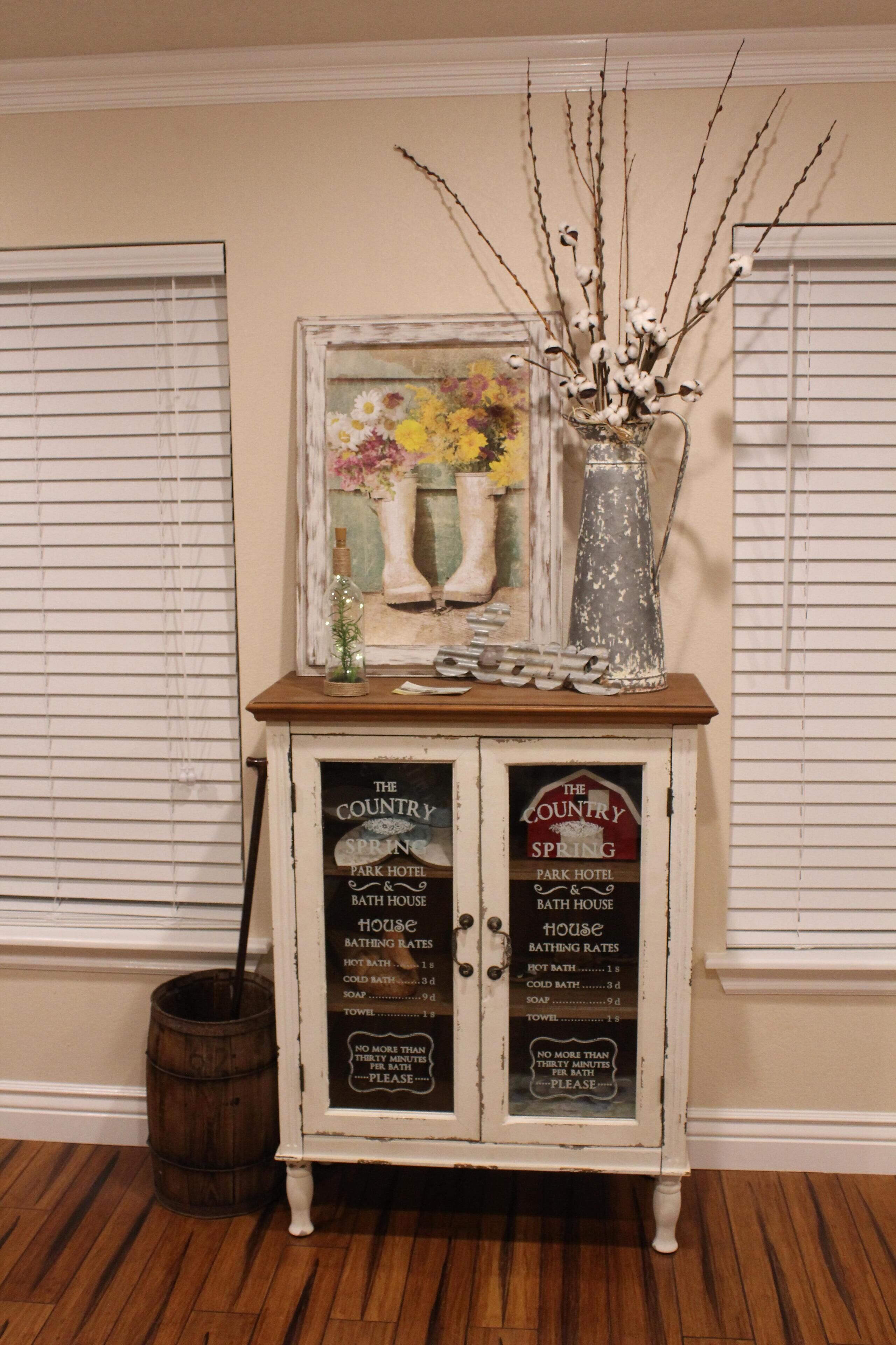 Charming, and Cozy. Located just minutes from Lake Texoma and Choctaw Casino