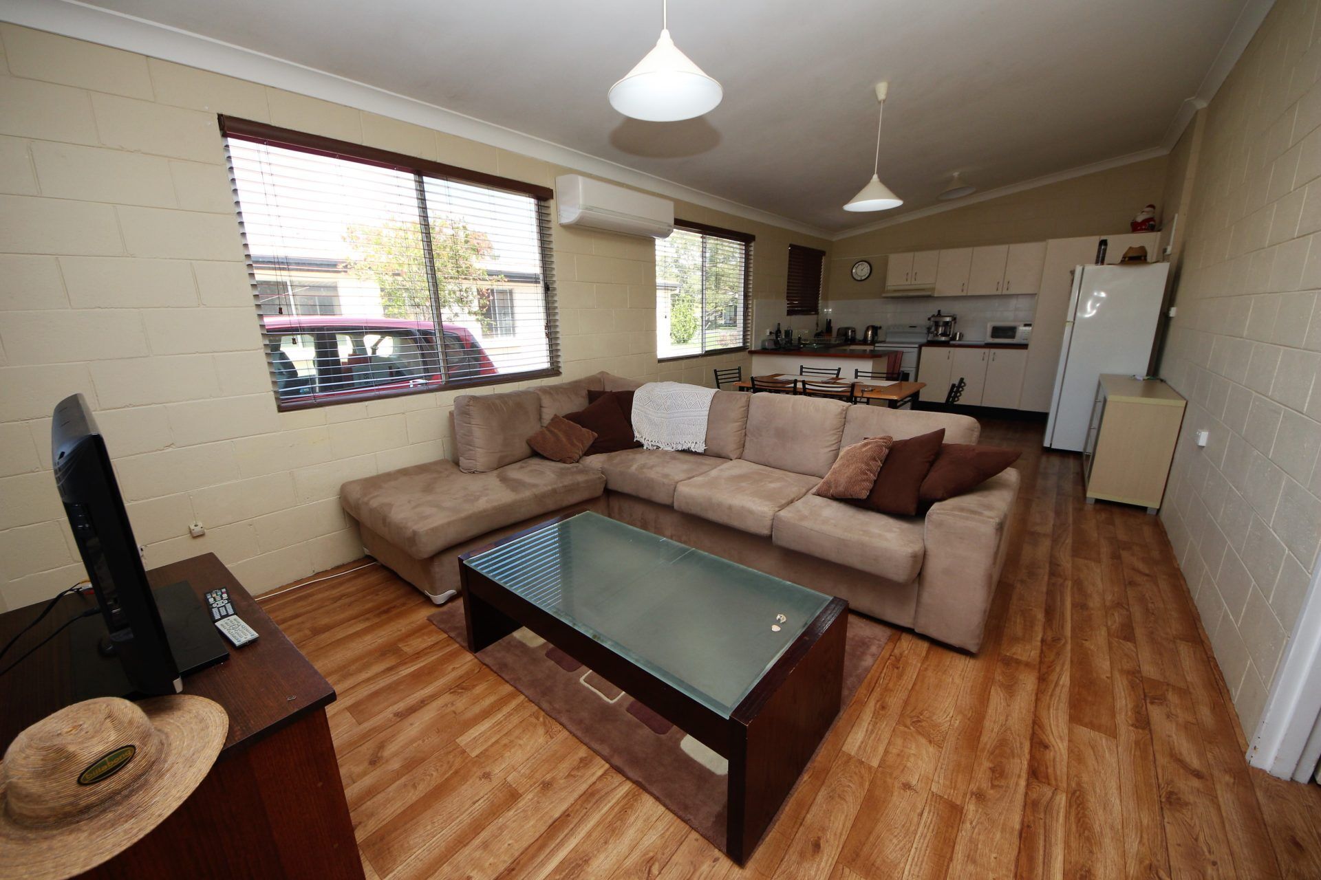 Air conditioned *ground floor own carport * Sheets/Towels not included