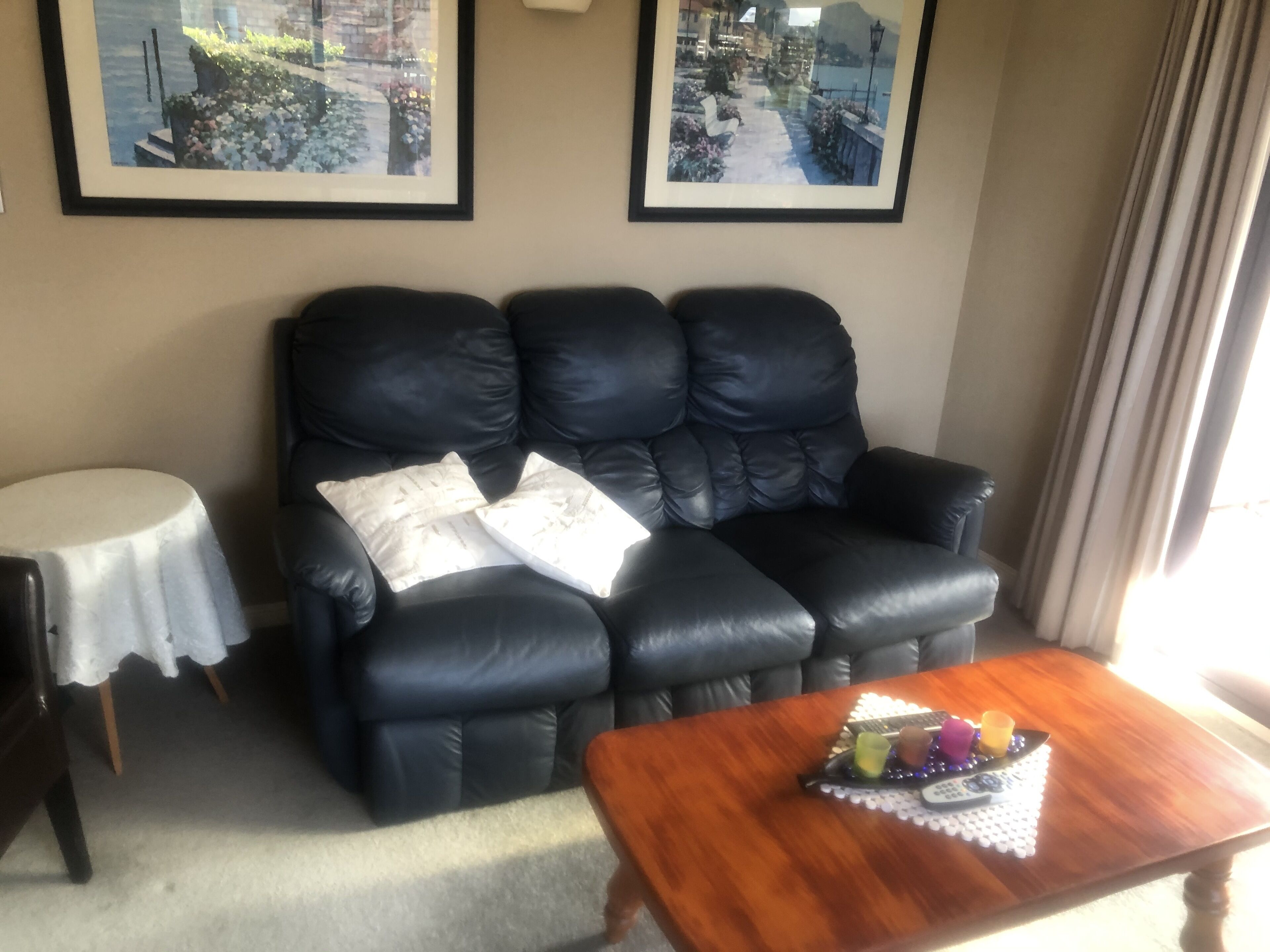 One bedroom flat. Borders reserve.
