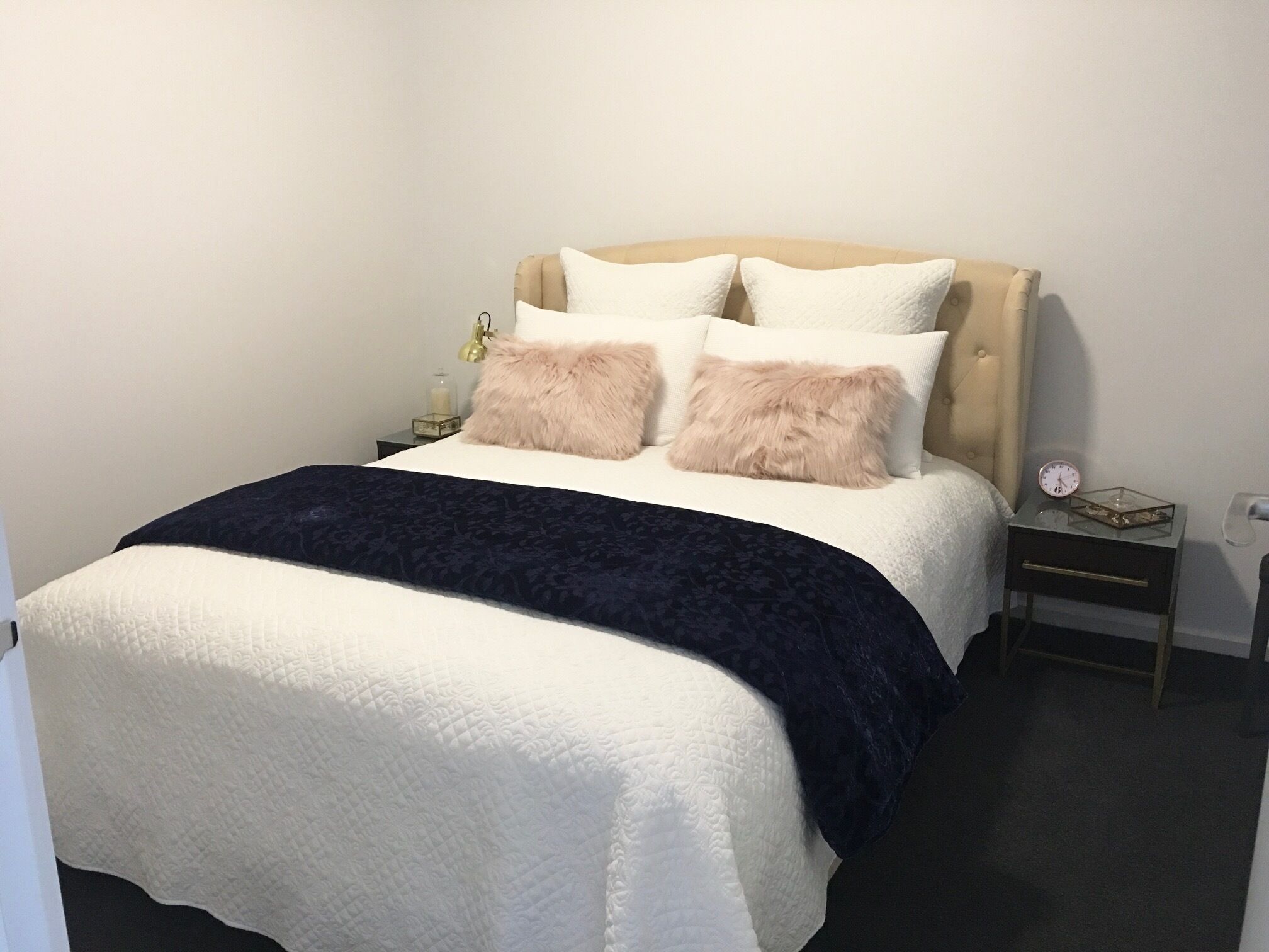 Deluxe Apartment Near Altona Beach