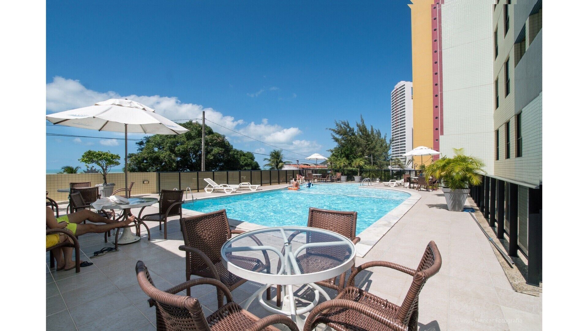 Flat 2 bedrooms, Inside full Hotel, Vista Magnifica, few meters from the beach