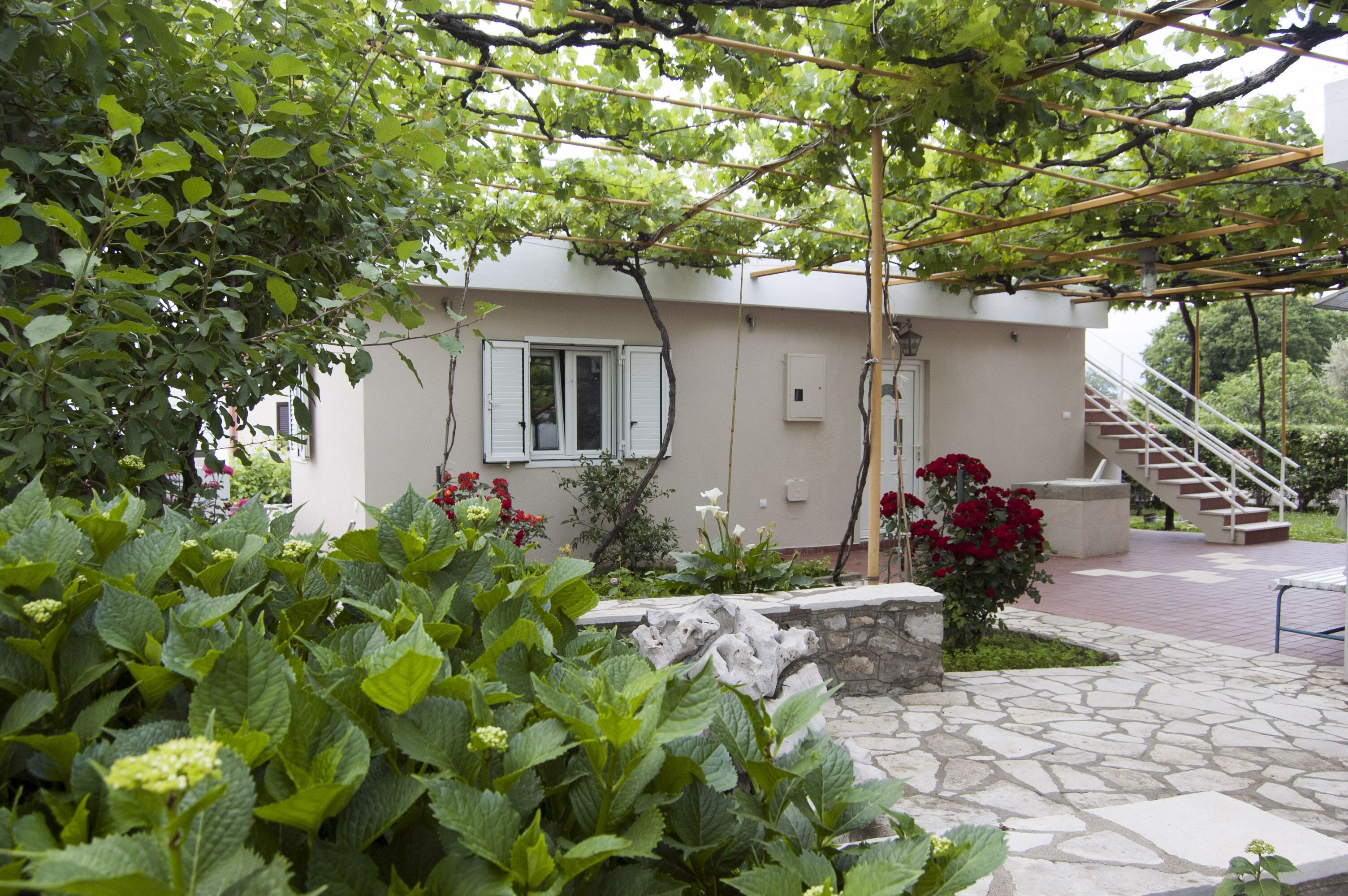 Little Nautilus: The best positioned apartment in Boka Bay