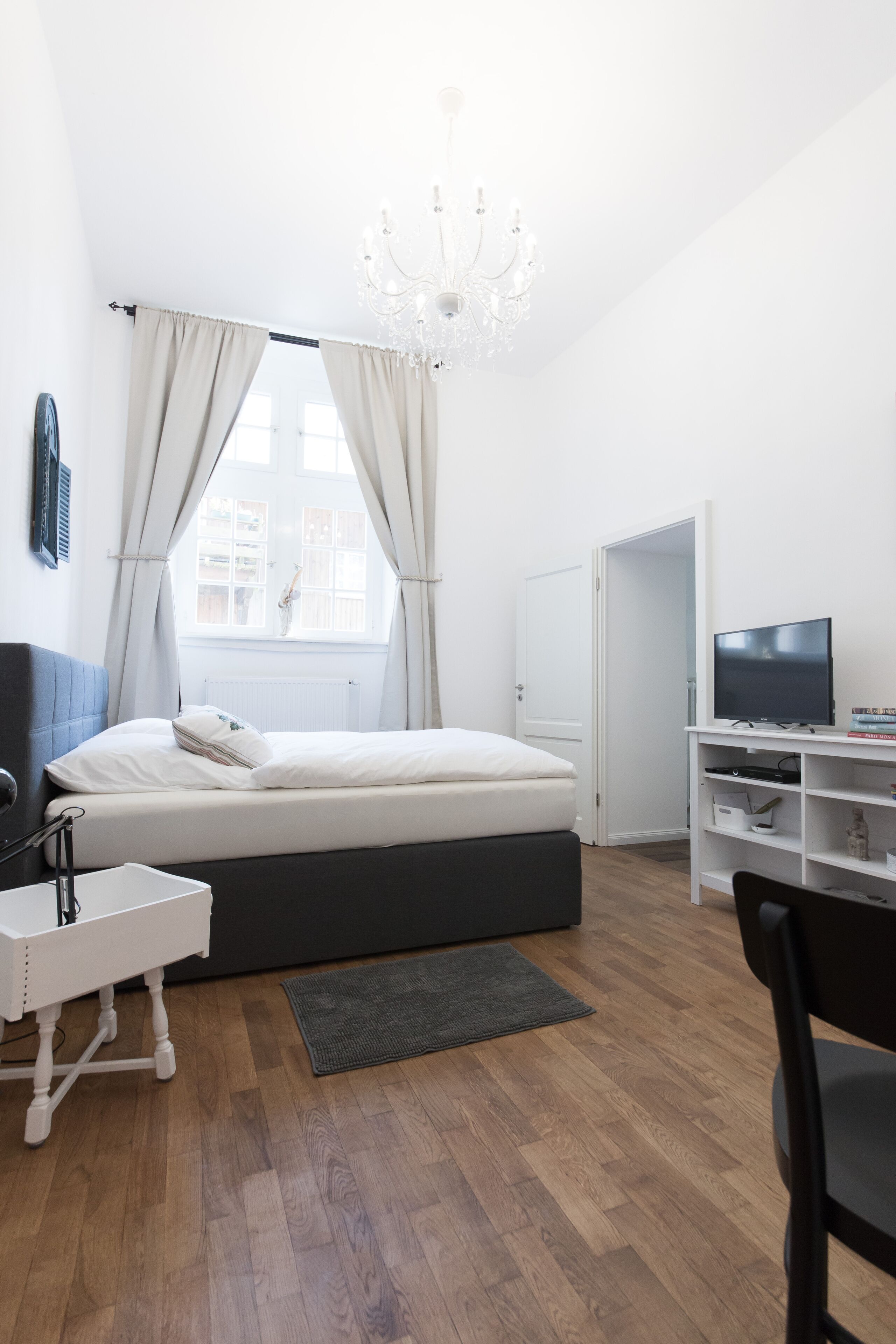 Romantic old town apartment in medieval Zons