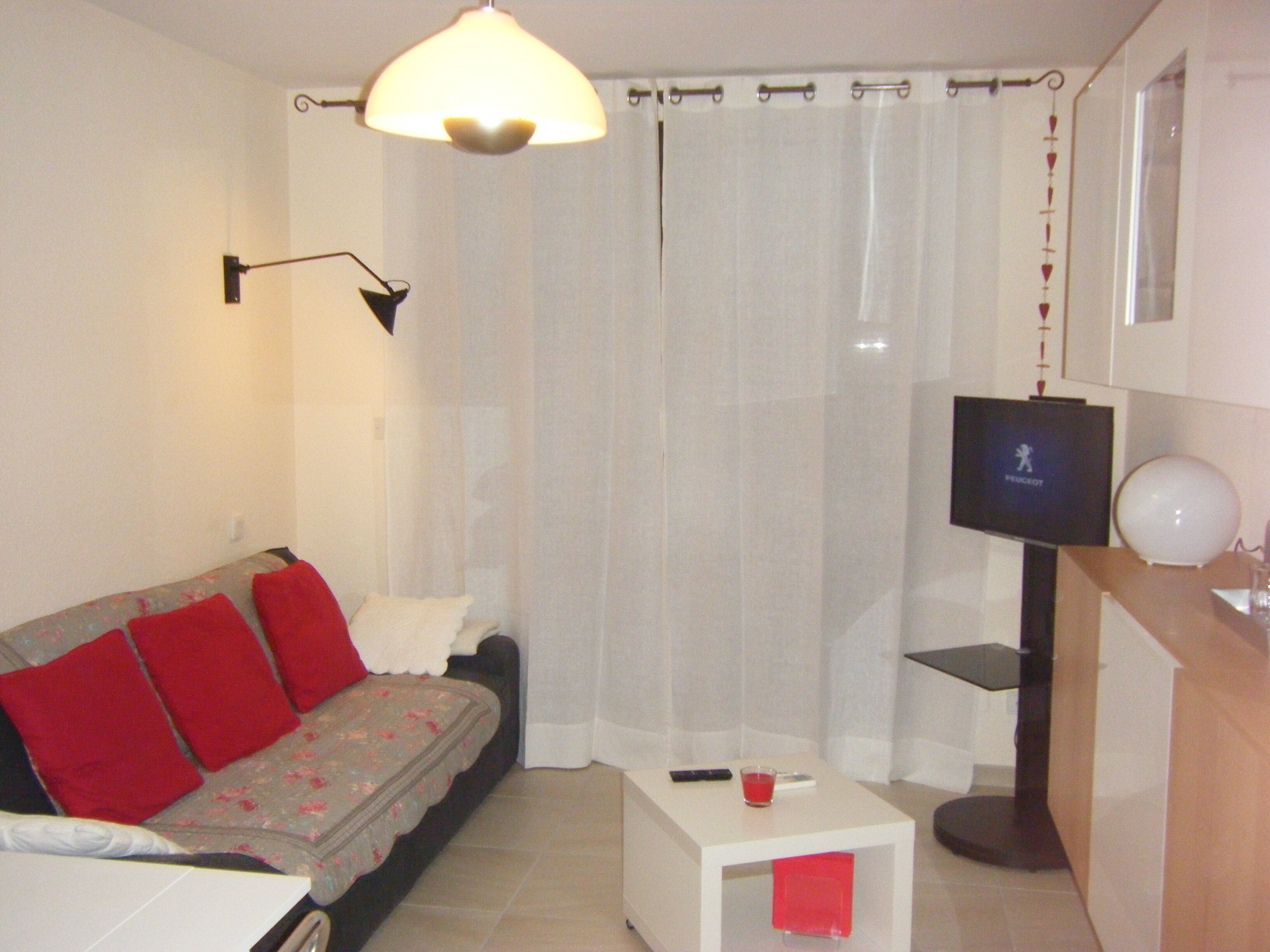 TOWN CENTER APARTMENT IN RESIDENCE CALM-TERRACE- ELEVATOR-PARKING S / SO