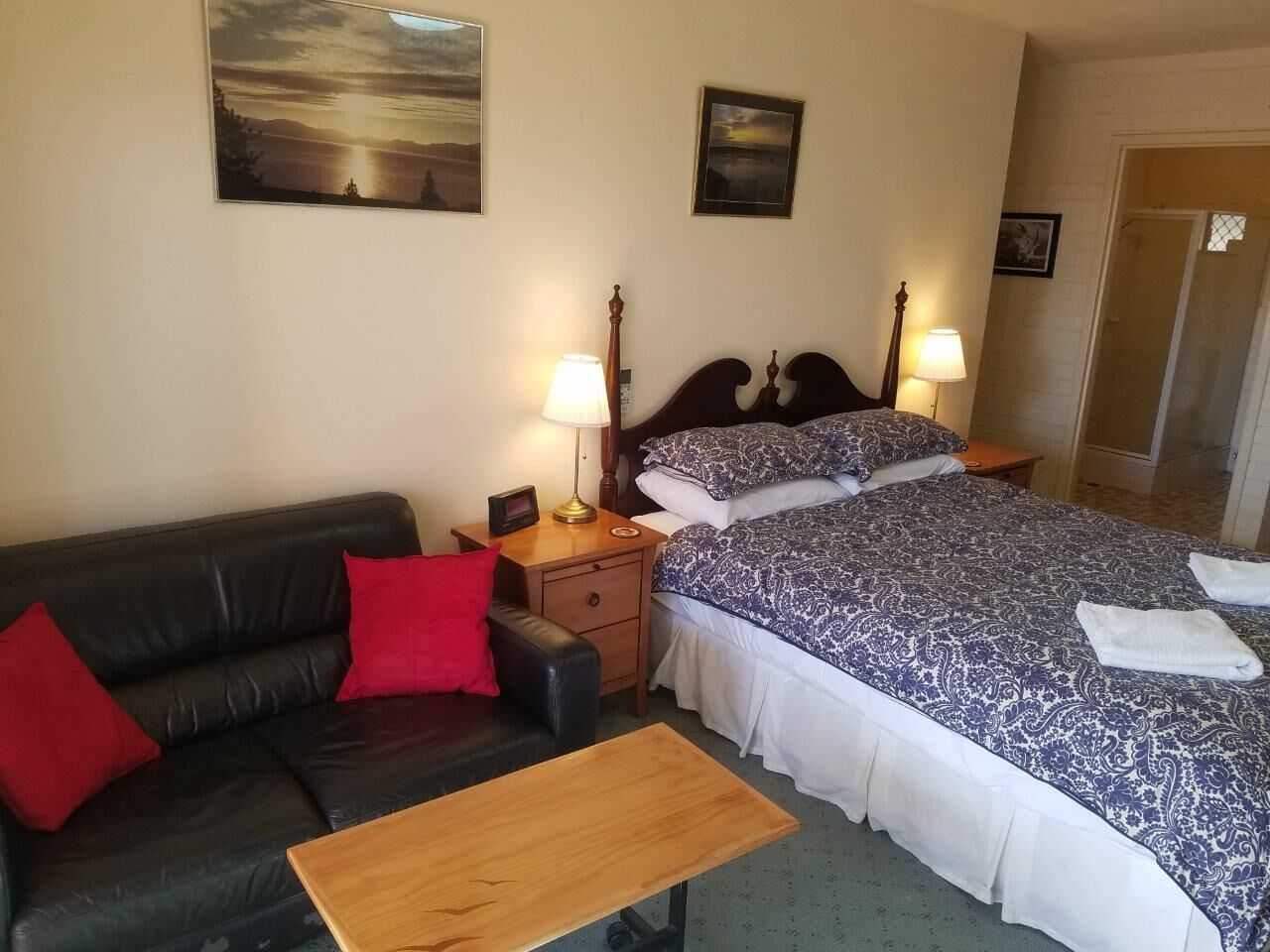 Ground level studio in Dalmeny Shores