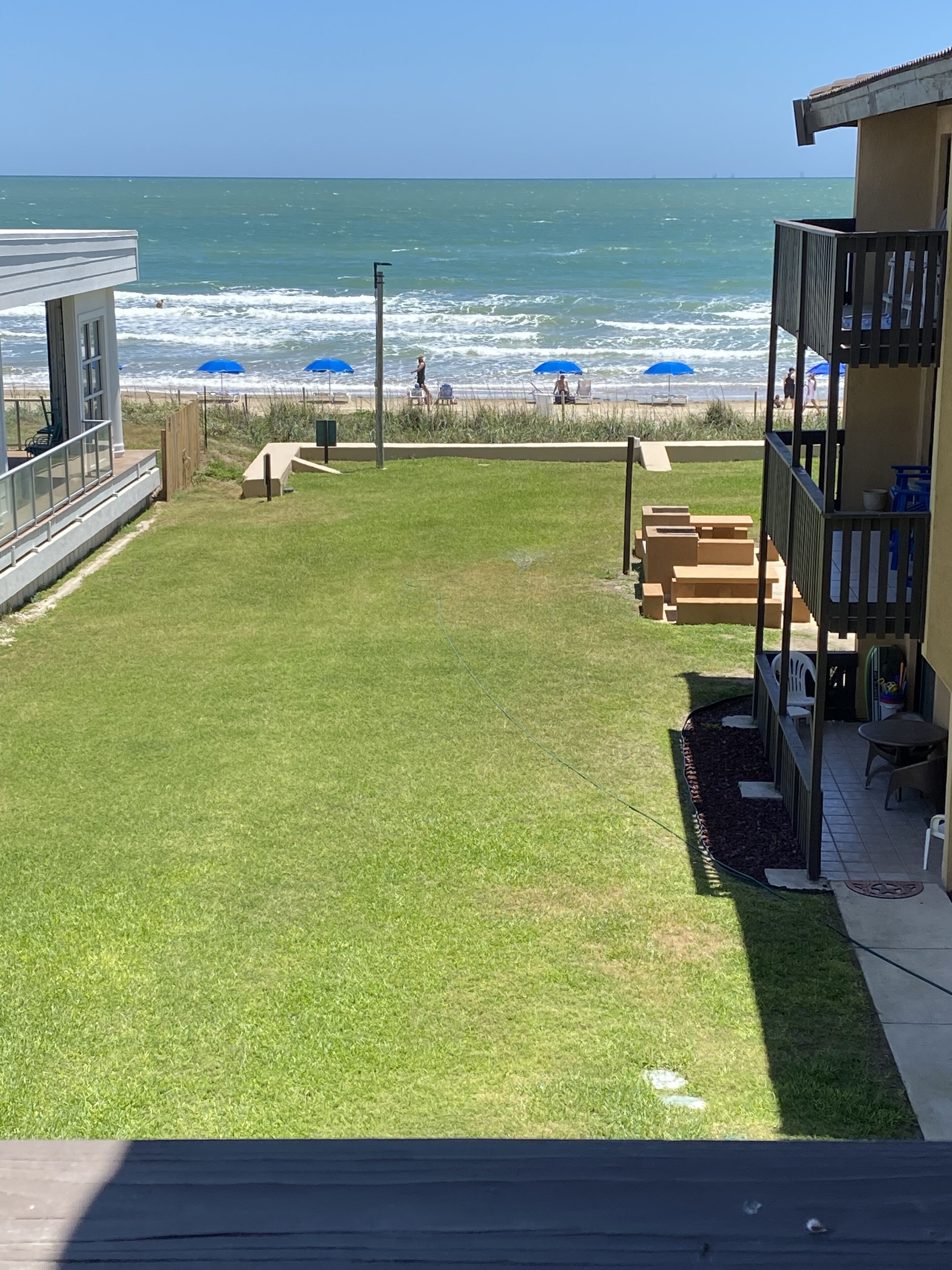 "April -2024 SPECIAL" 100% Remodeled -Beachfront View Condo"