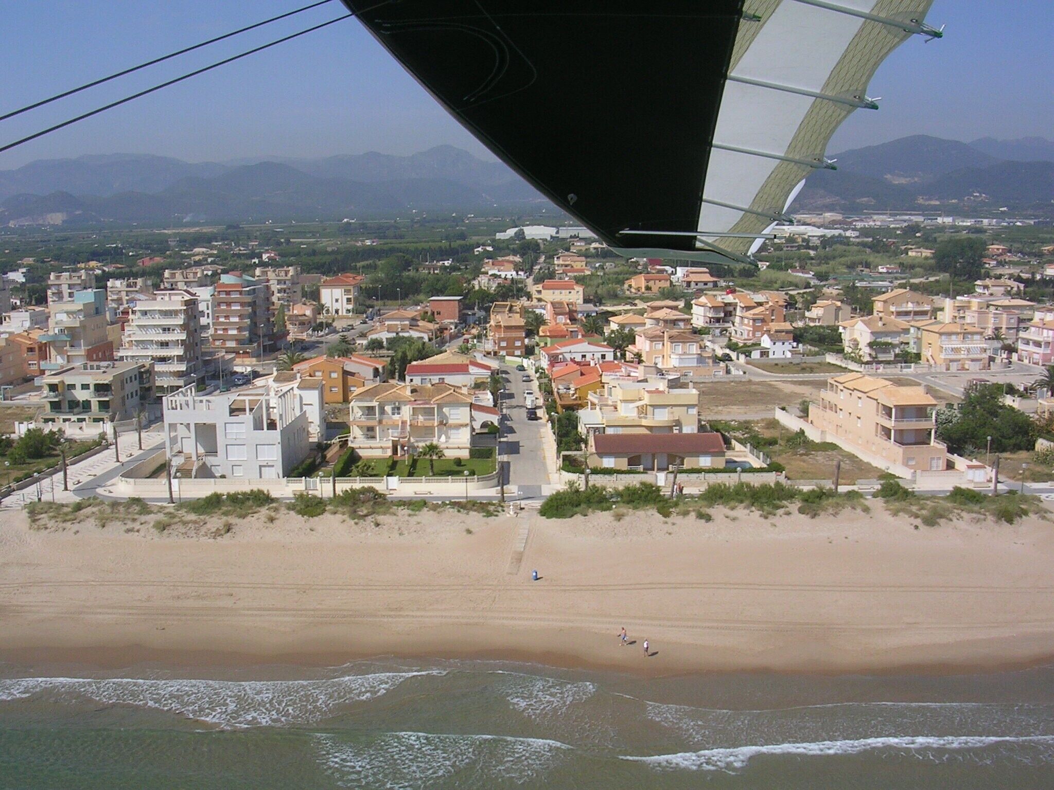 Sea Front Apartment at Oliva Beach. Free Wi-Fi Internet.