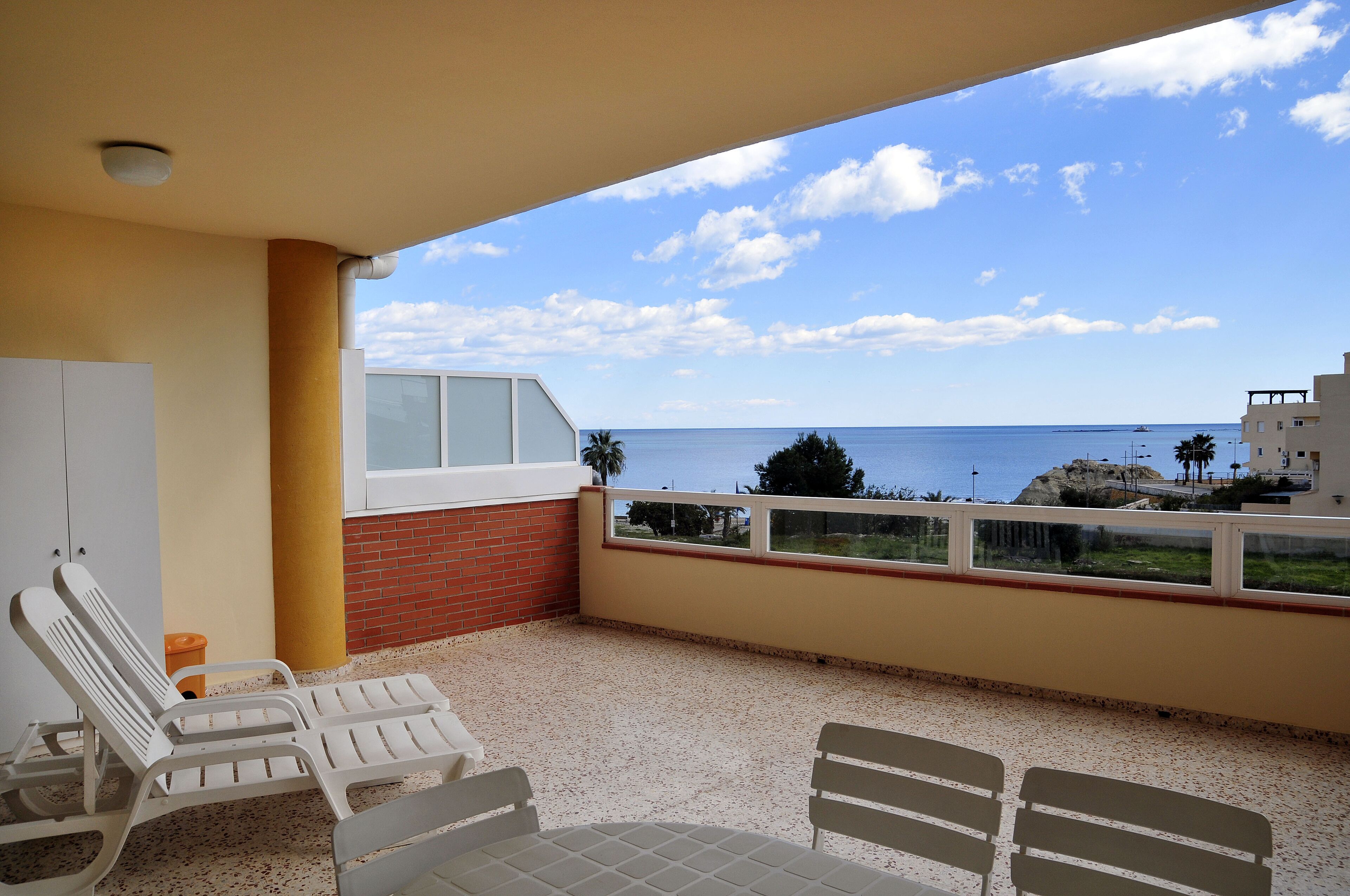 FIRST LINE, GREAT TERRACE, free wi-fi - COSTA BLANCA, VILLAJAOYOSA