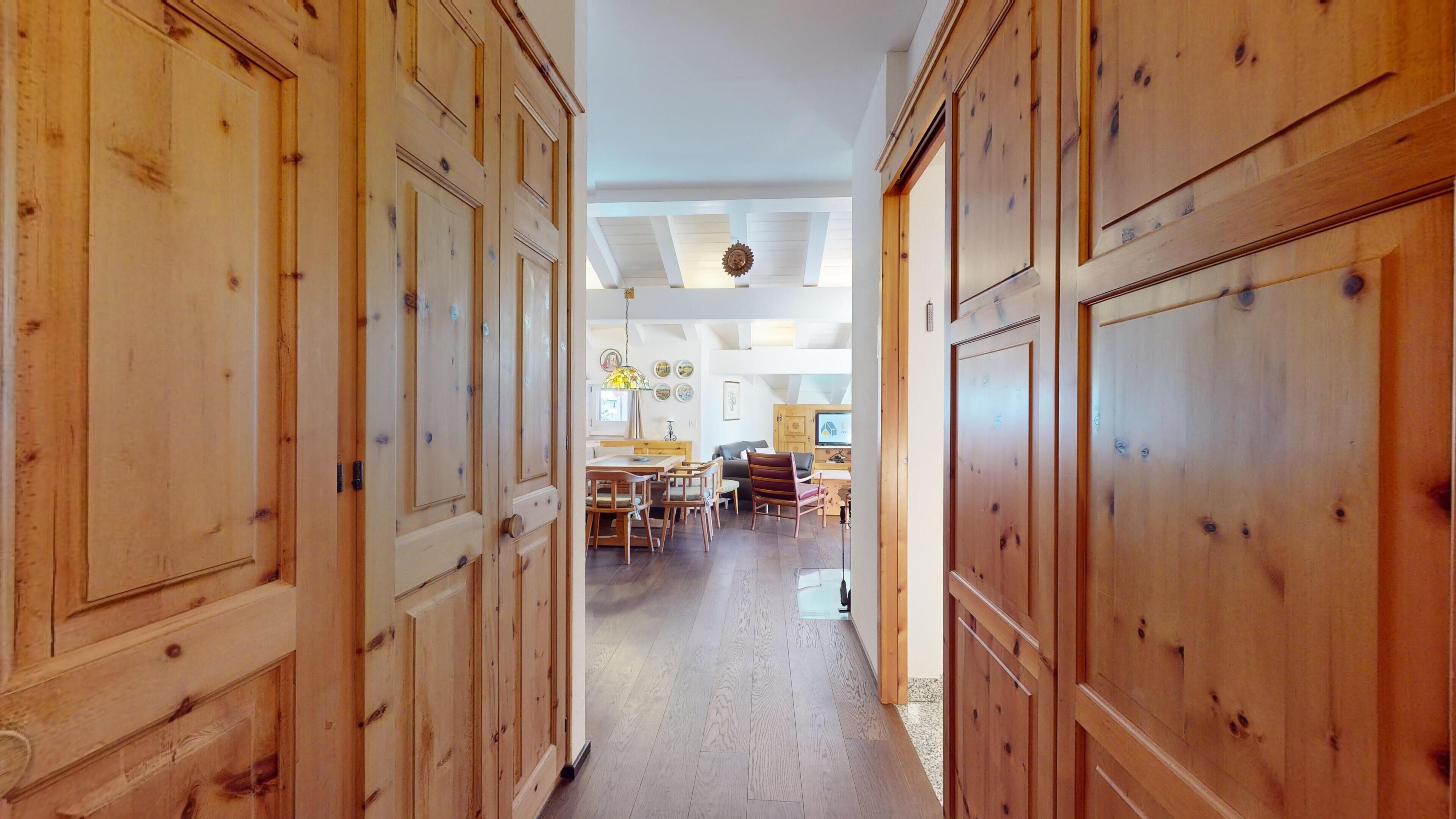 Quiet 4-roomed apartment in the attic.