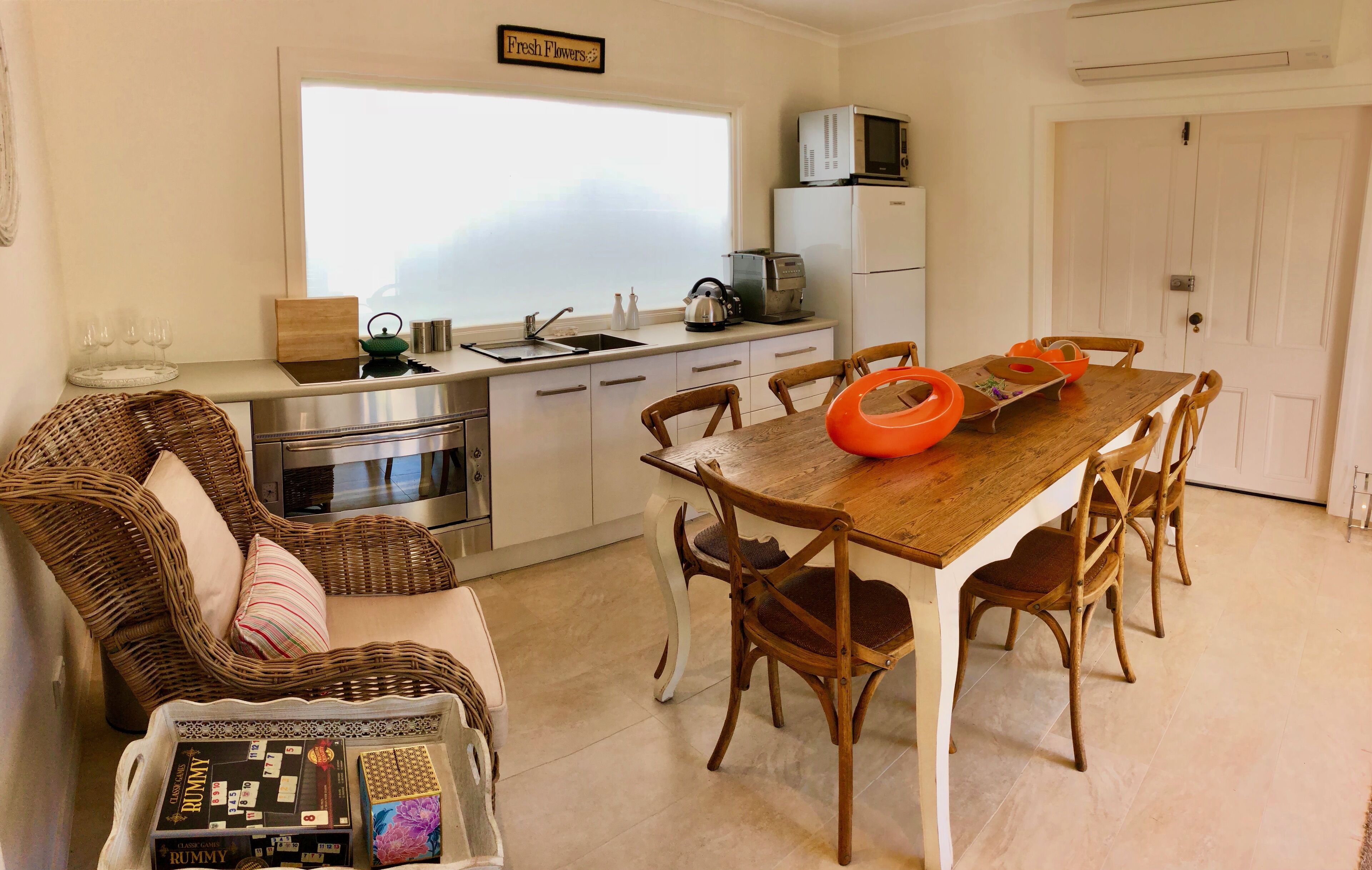 NEW: Tranquil retreat - "The Barn House", Ingleside [Sydney Northern Beaches]