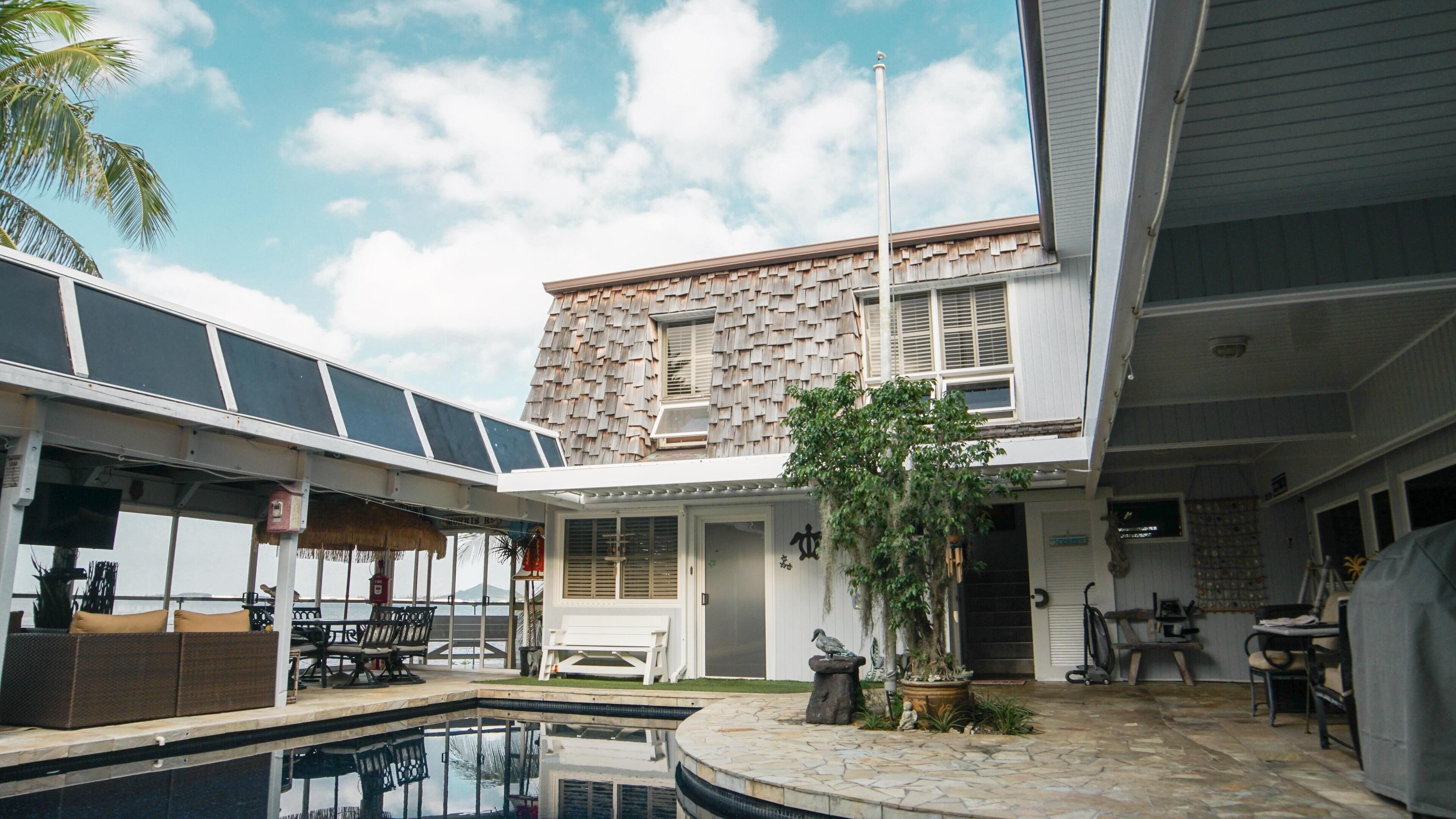 Kaneohe Bay B&B Waterfront & mountain views galore~saltwater pool