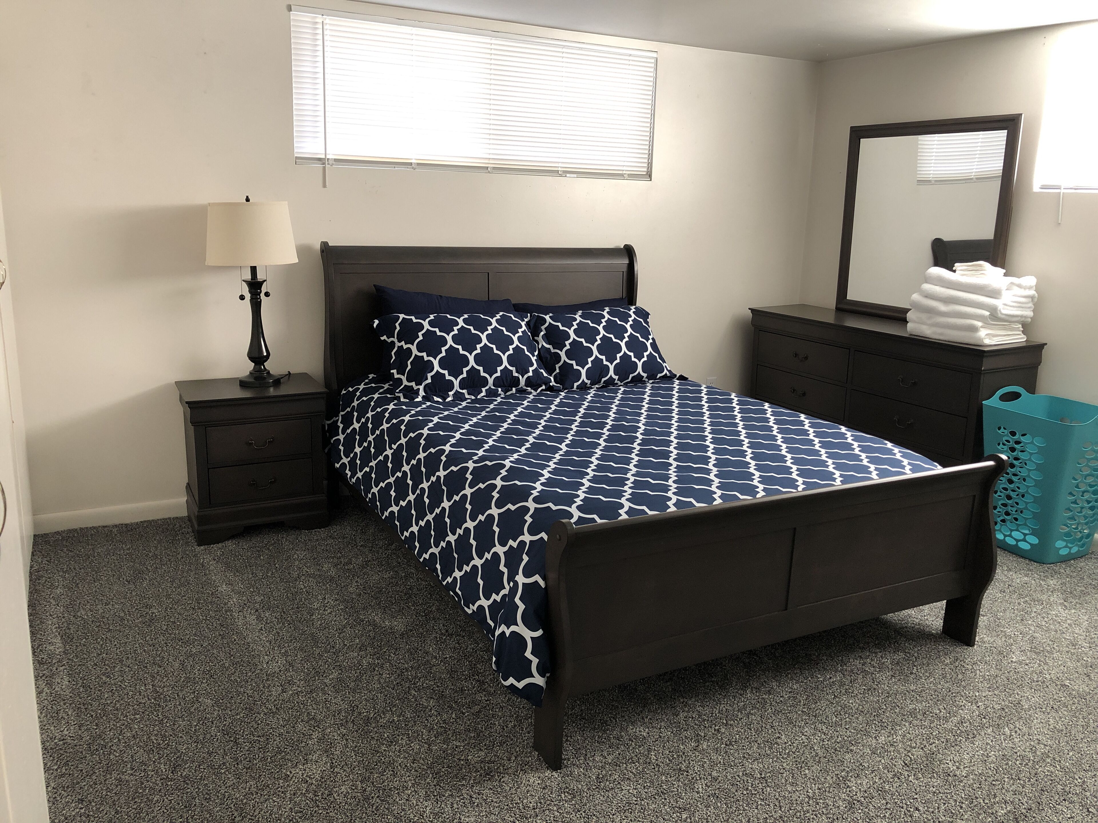 Come stay today at the D&J Getaway! Includes WiFi, Roku TV, and more TV options.