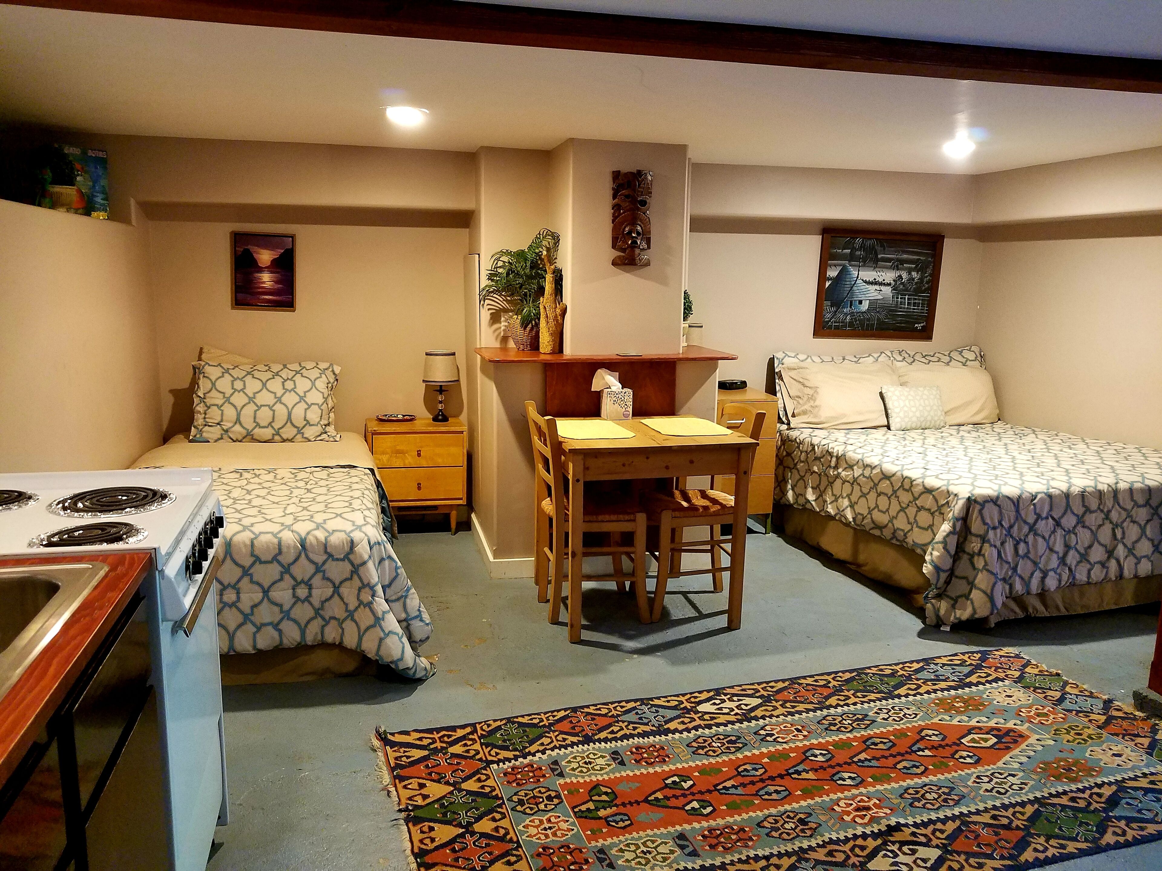 Walk to SandBar, Klickitat River, Wine Tasting - Dogs welcome!