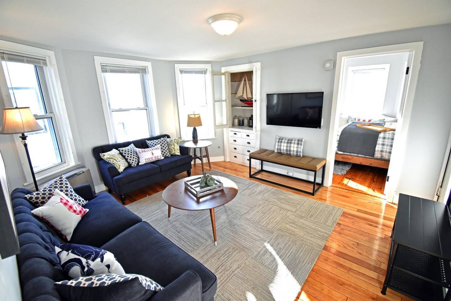 Convenient, Modern Thompson s Point 3-Bed Flat
