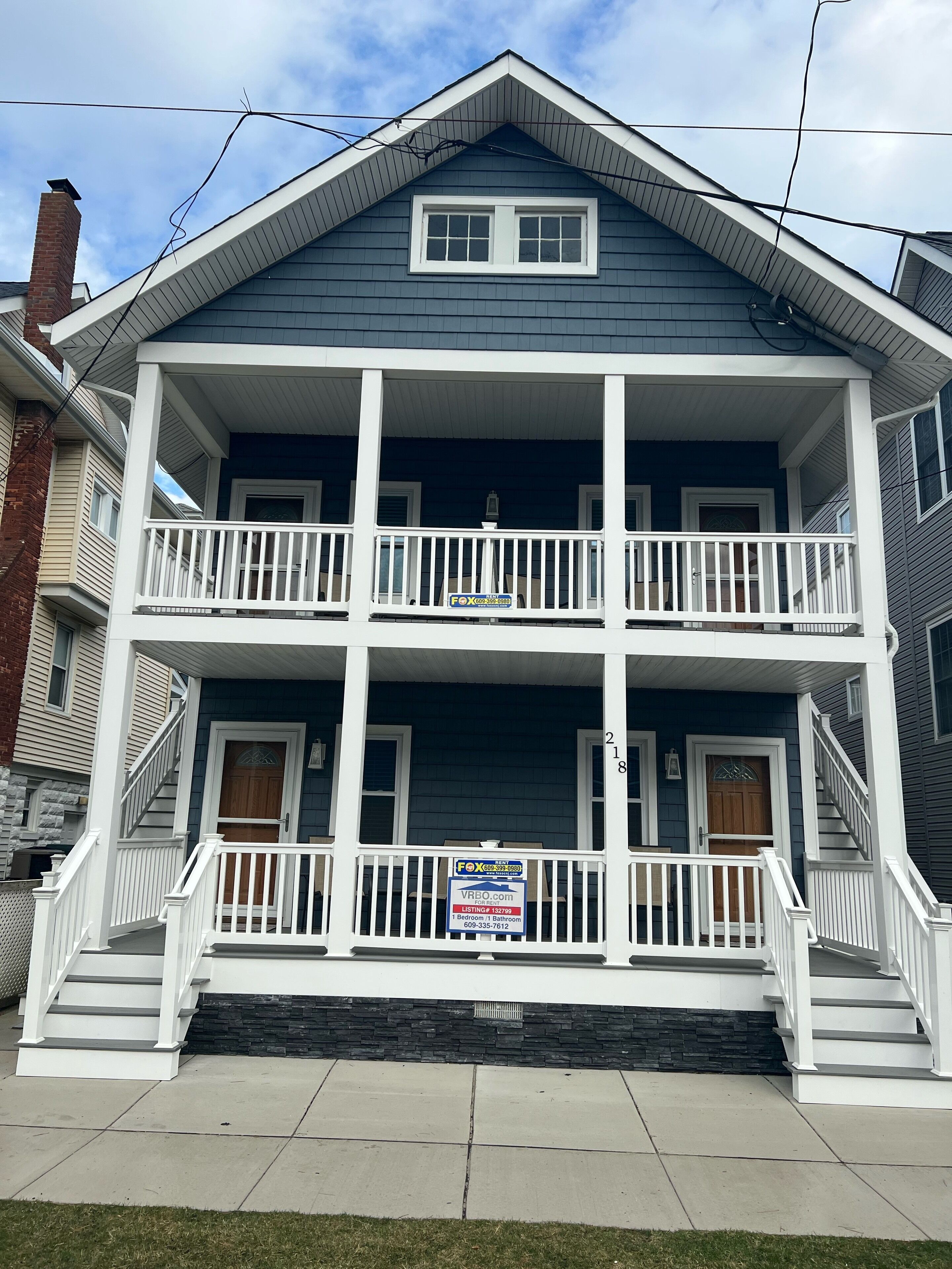 Next To The Beach In Ocean City!! GREAT LOCATION 