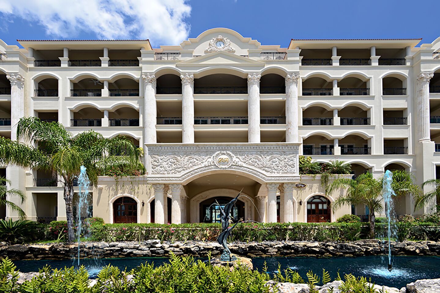 BEACHFRONT LUXURY 3 BR CONDO 4TH FLOOR UNIT IN A 5 STAR RESORT. LOOK NO FURTHER.