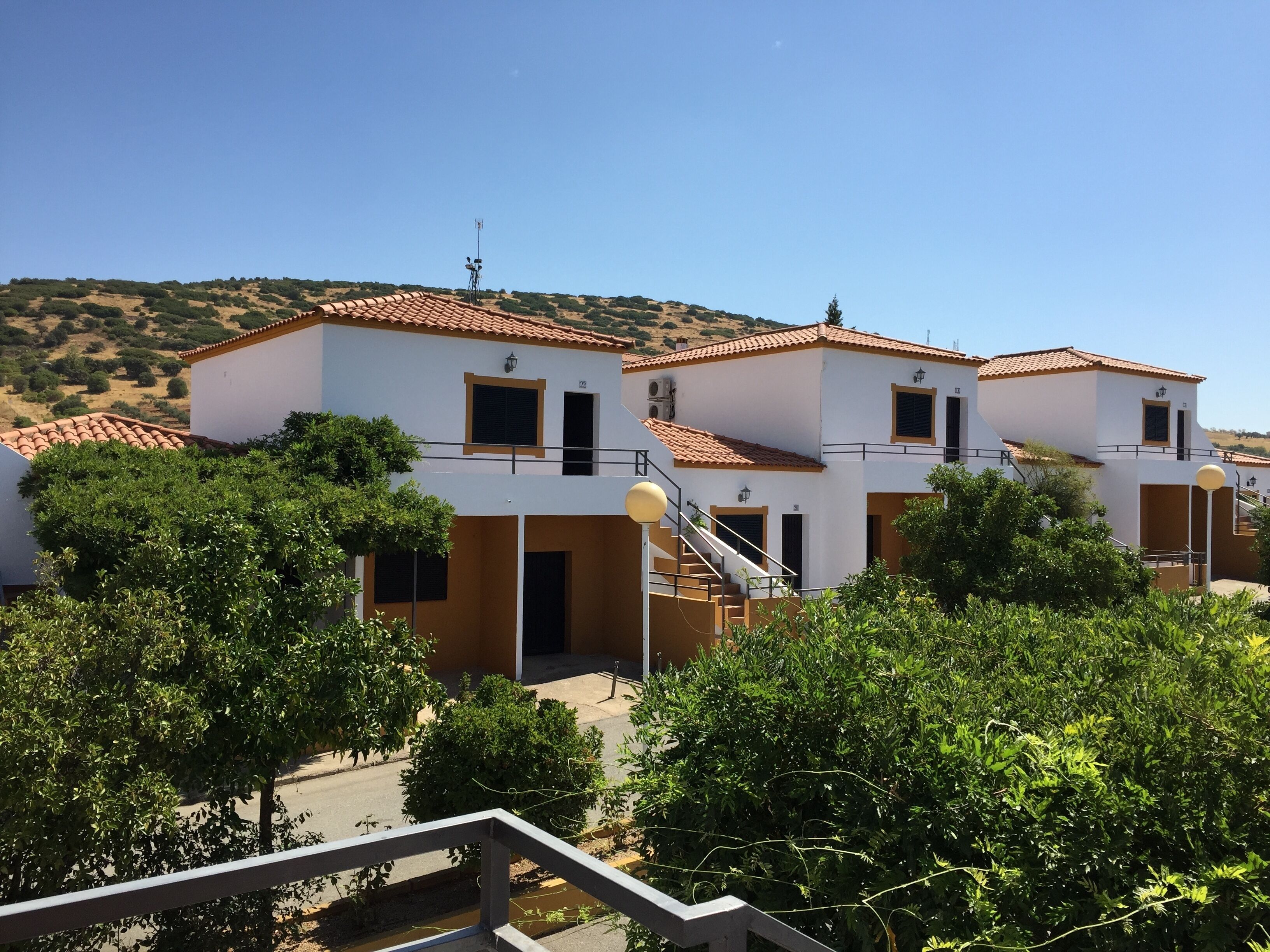Apartment 25 (Parking + WIFI + Balcony)