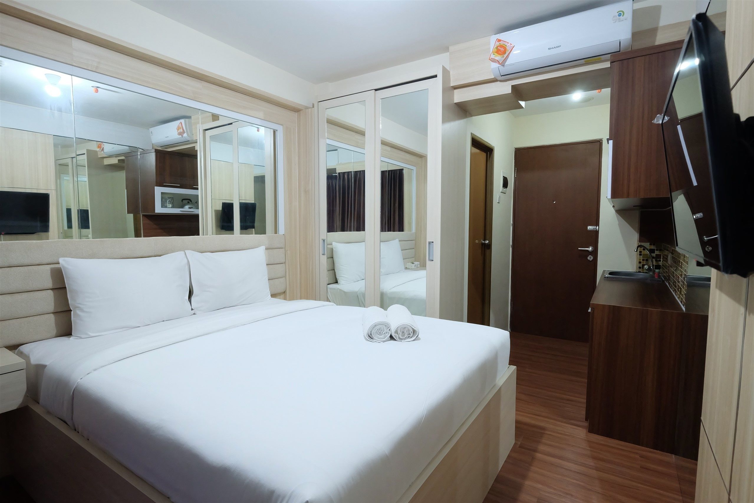 Strategic and Simple Studio Tifolia Apartment near Kelapa Gading