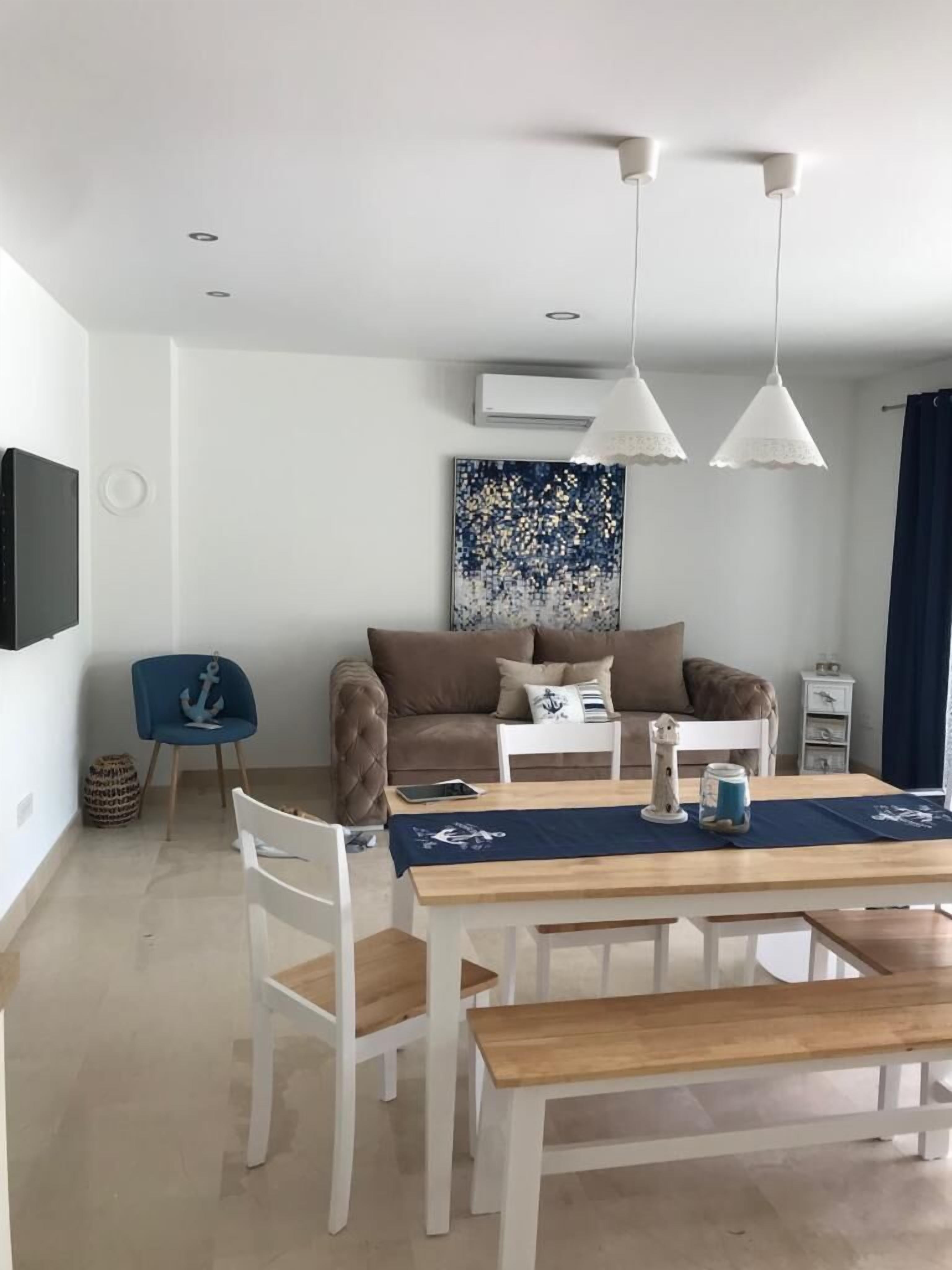 Luxury Apartment Vir