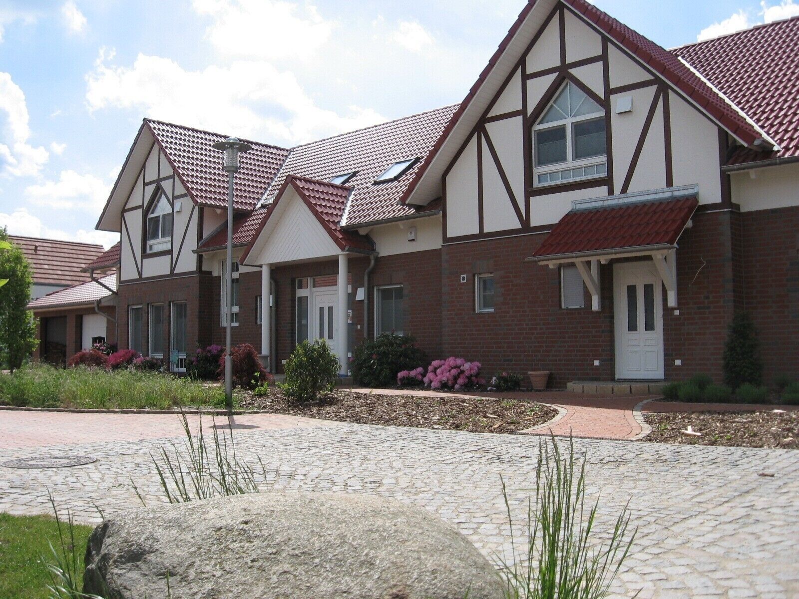 2 bedrooms, 4 people, only 25 minutes by car to the fair, family-friendly