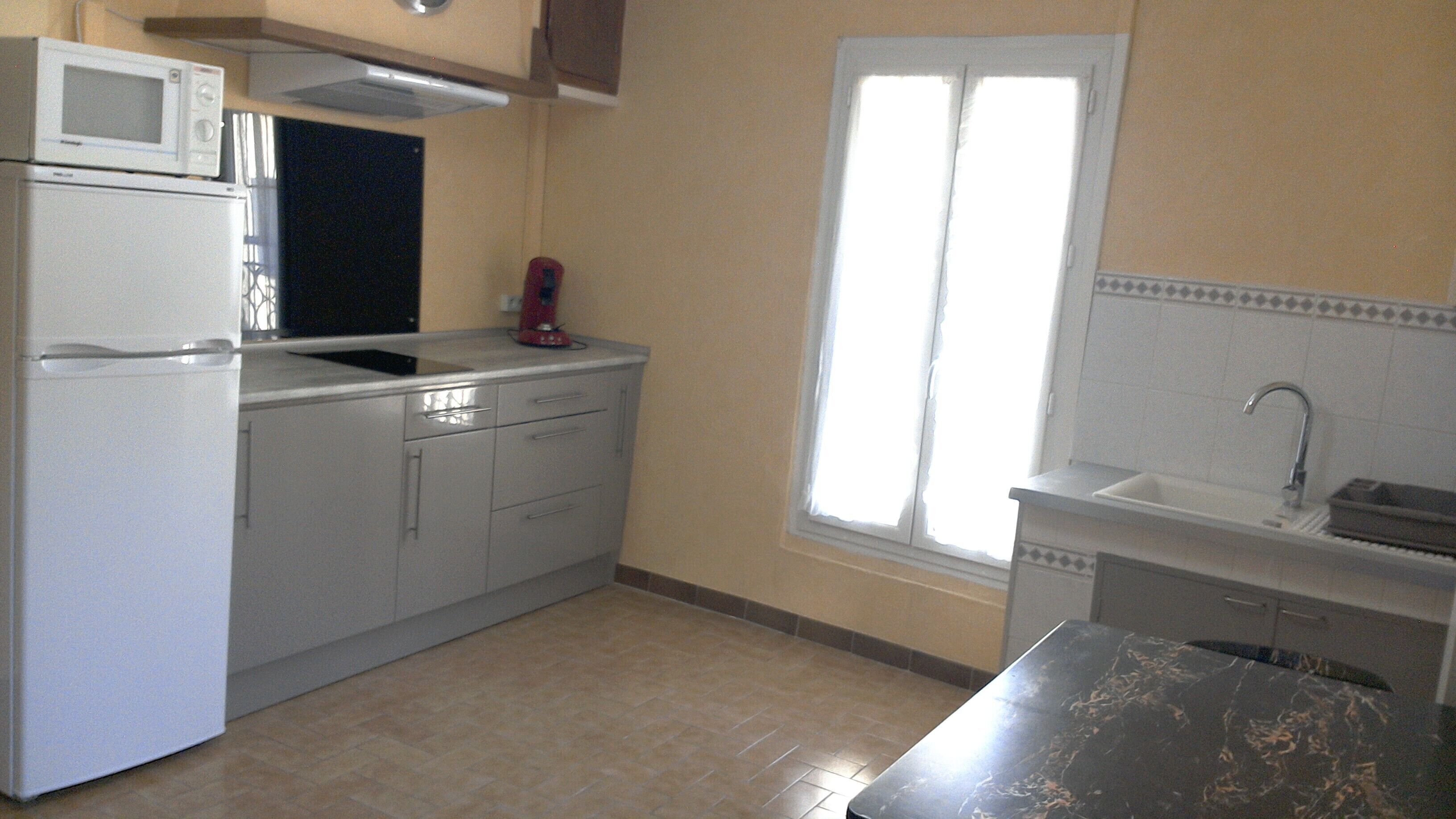 PRETTY T2 IN VILLAGE HOUSE