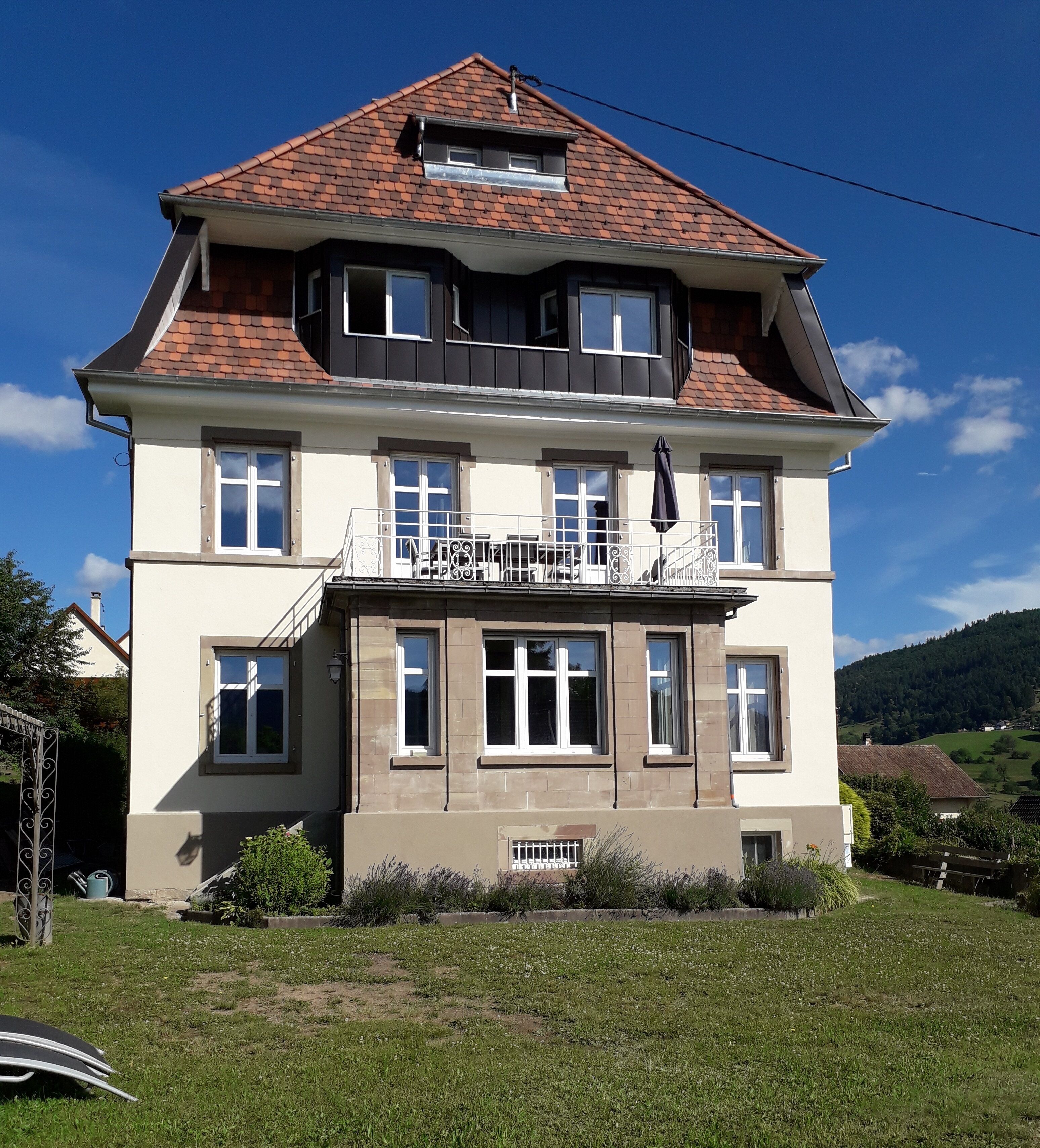 Apartment with large terrace, panoramic view, 3 bedrooms, 2-8 pers.