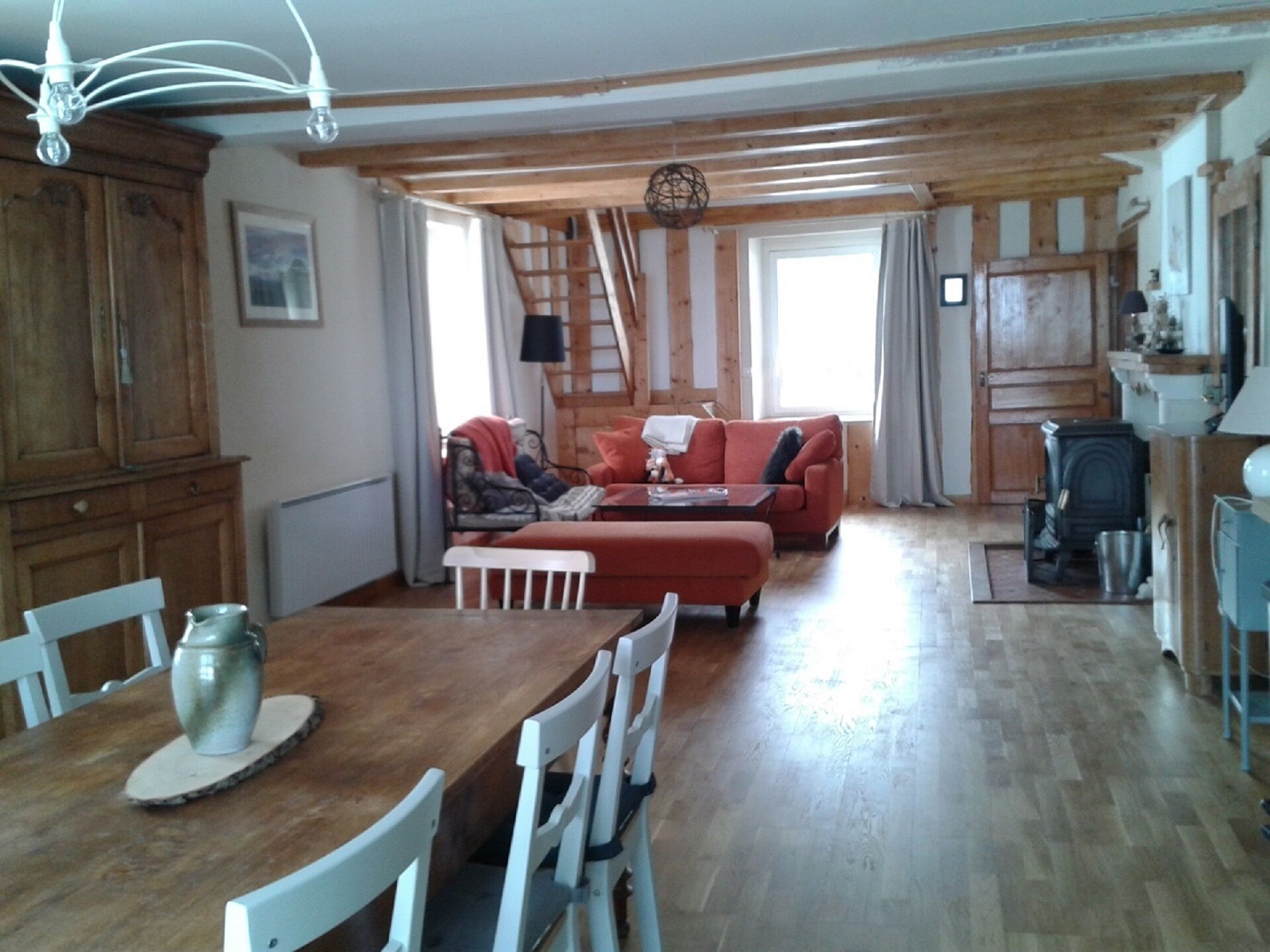Charming apartment in a house, between Noirmont and lake, exceptional view