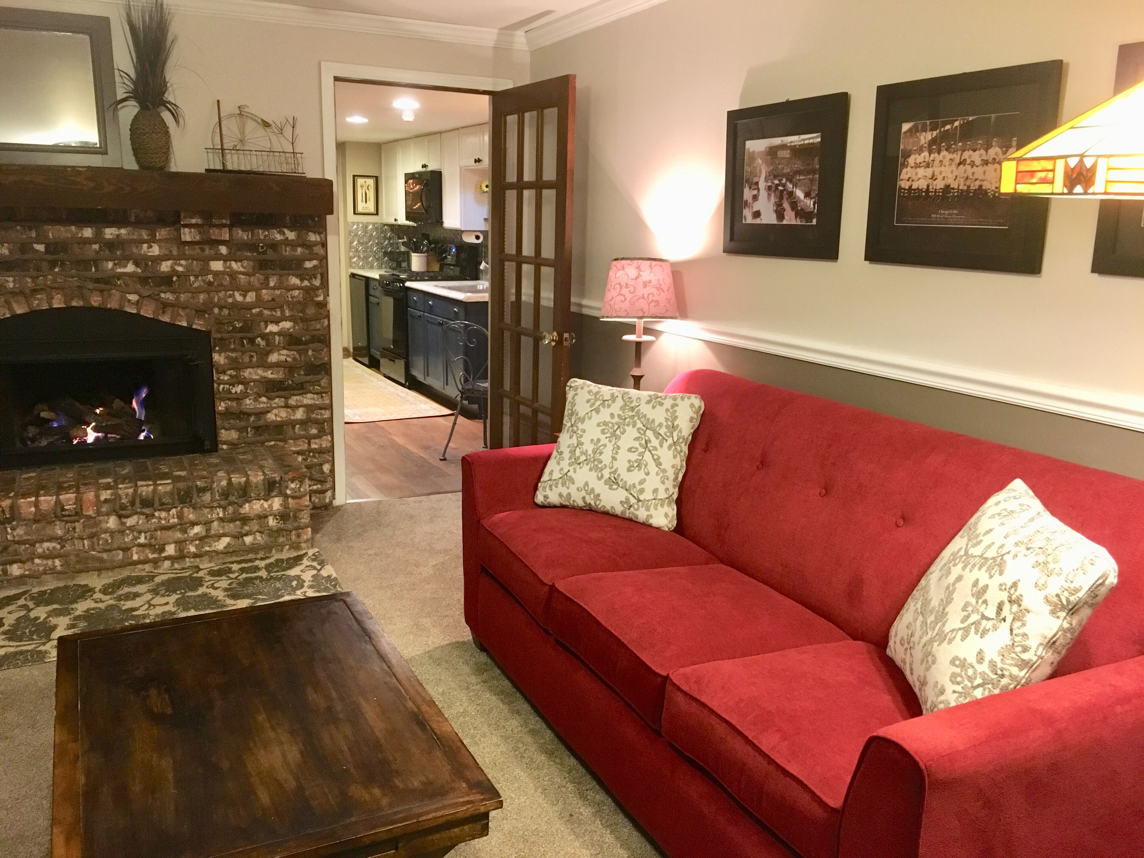 Cozy & Spacious Guest Suite in Beautiful, Quiet Neighborhood