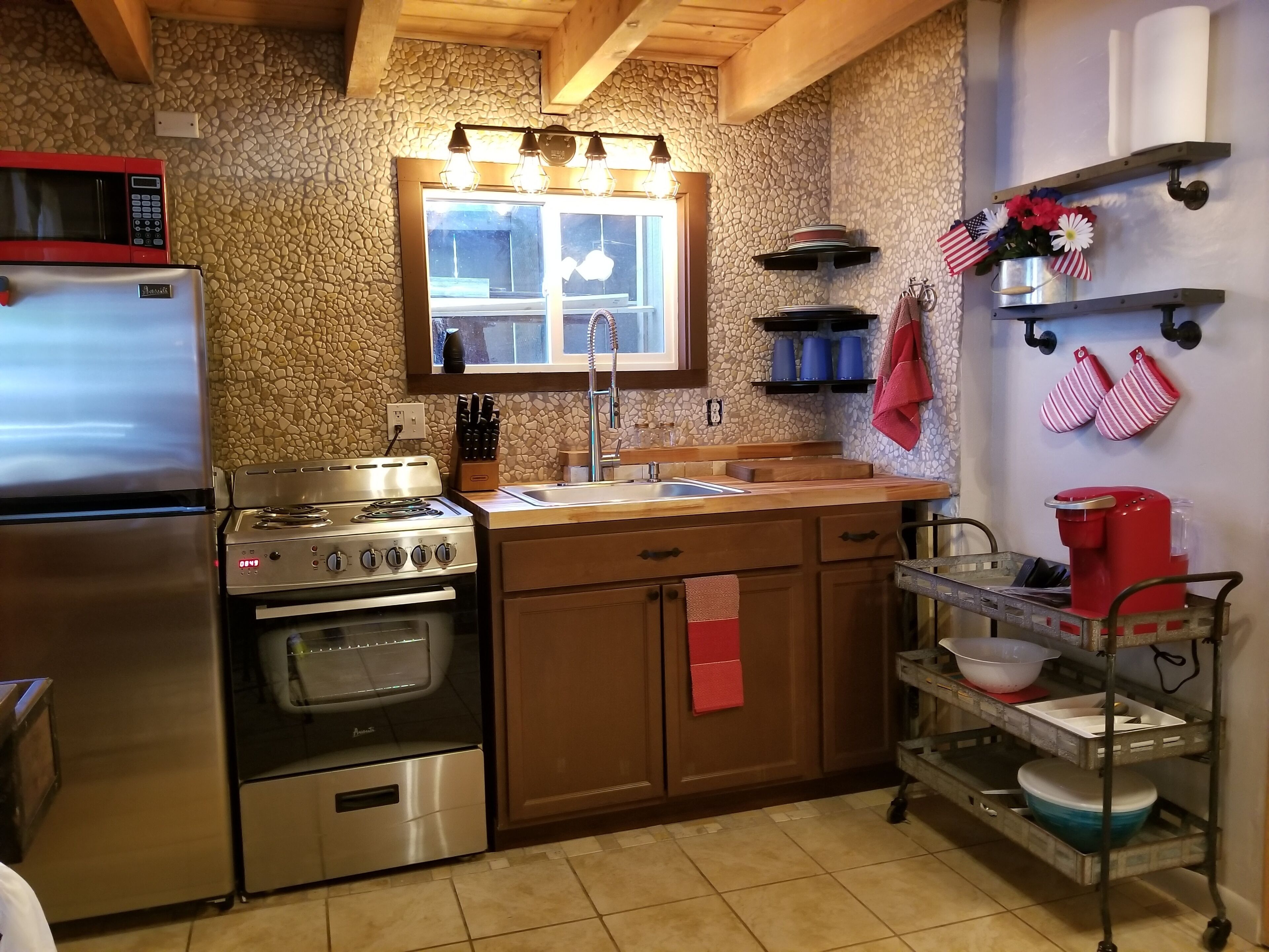 Charming Lakefront Studio Cabin w/ Private Boat Launch & Slip Ideal for 2 Guests