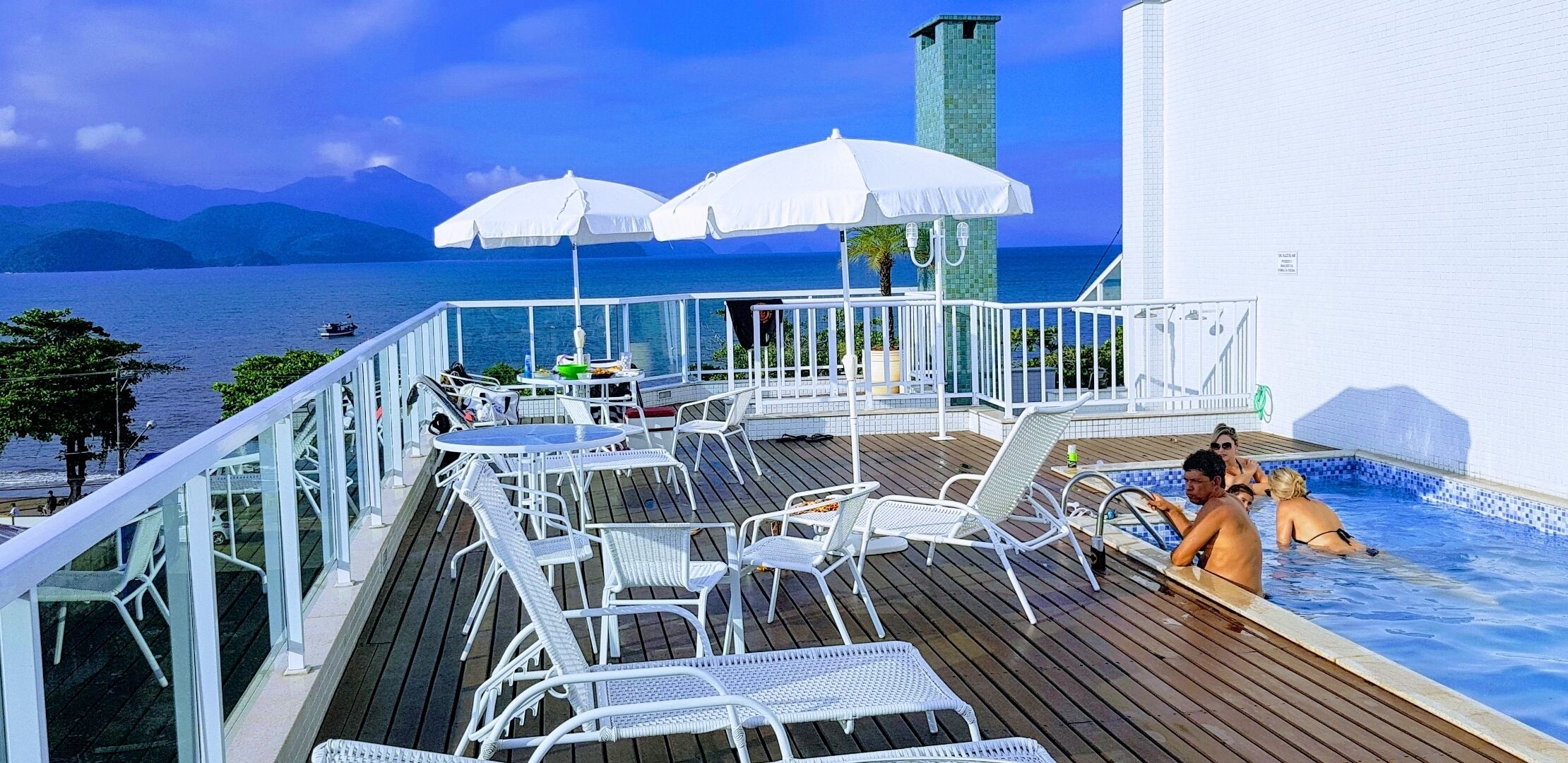 Cozy and modern apartment in Ubatuba Front Sea