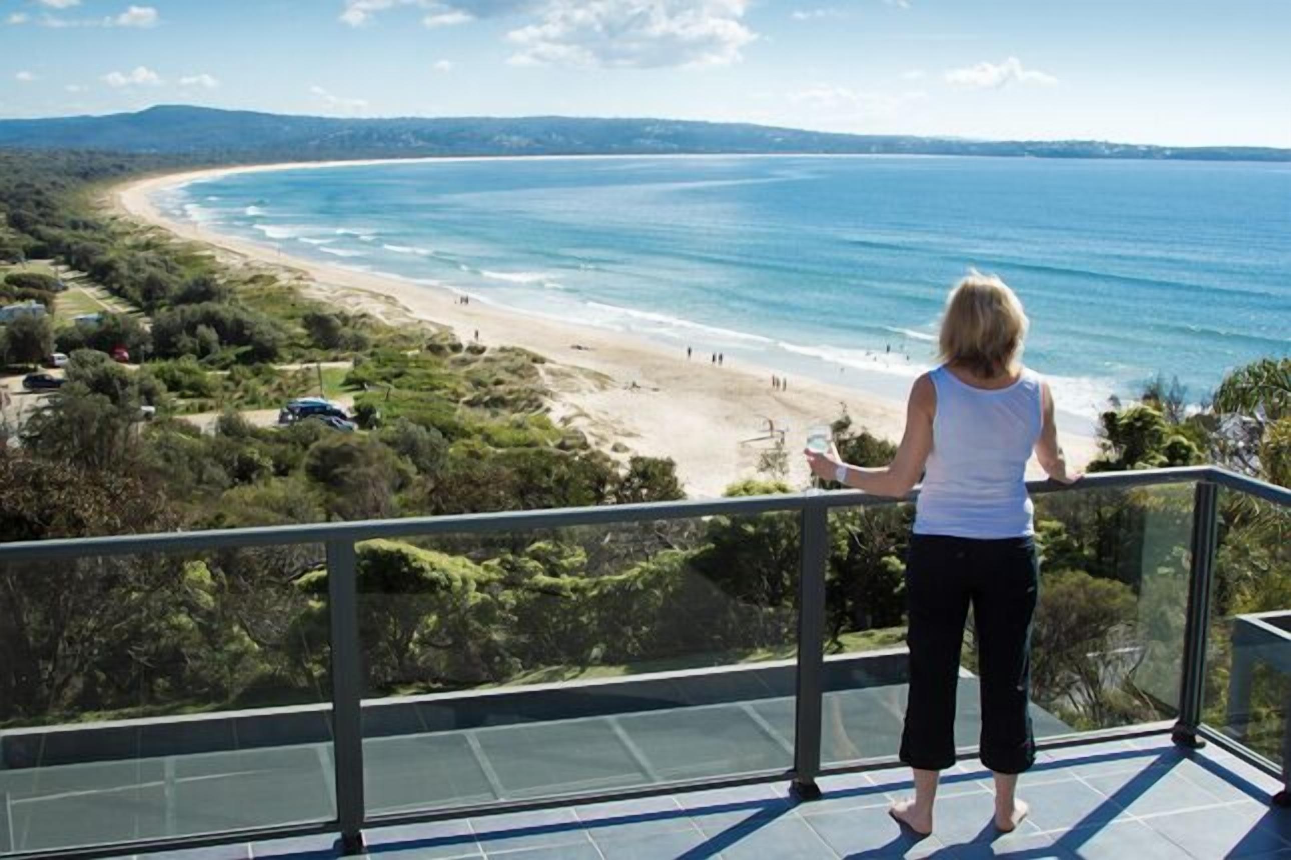 Ocean Reach, Pambula Beach - Beachfront luxury
