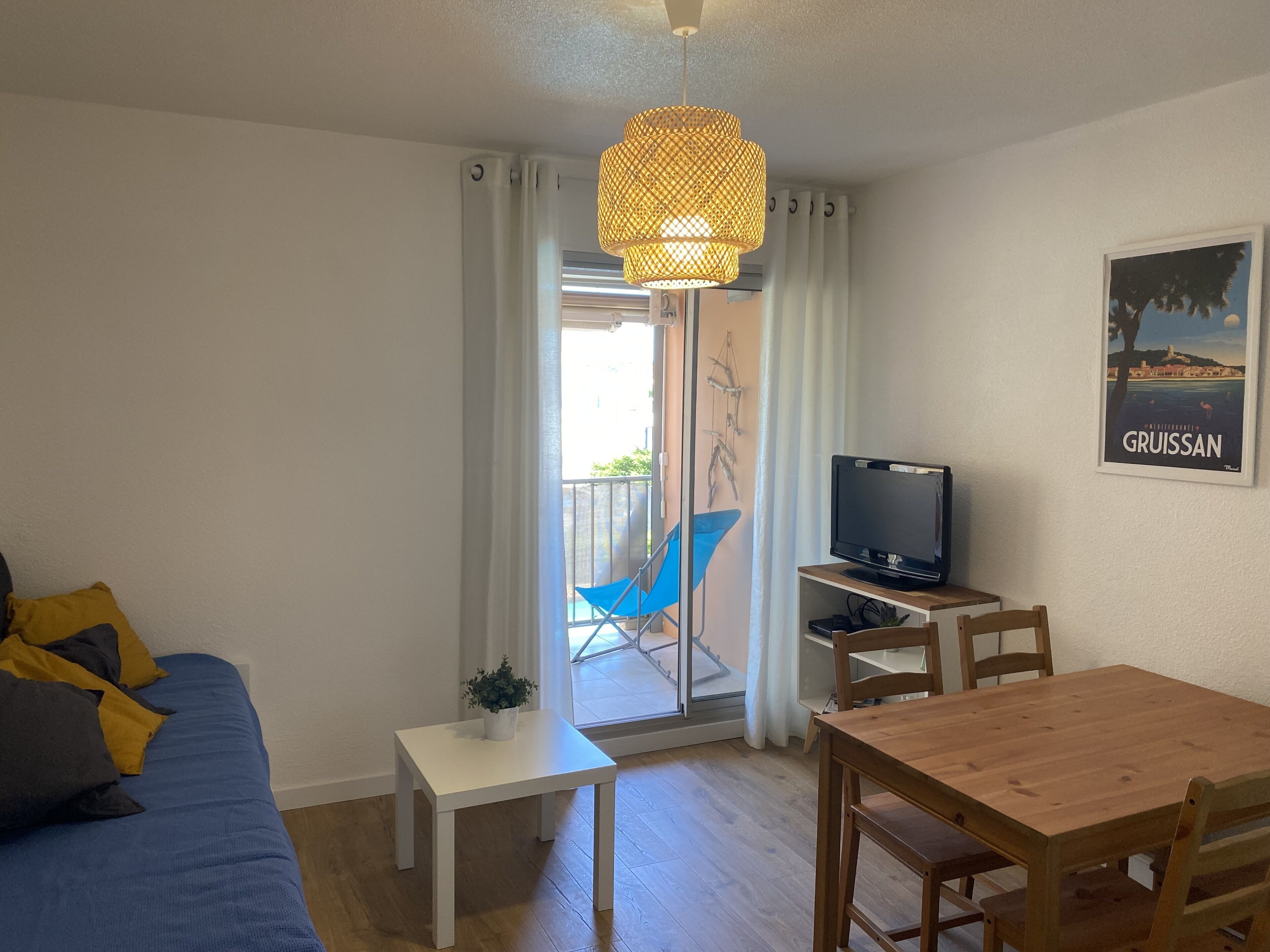 Apartment 4 people with swimming pool