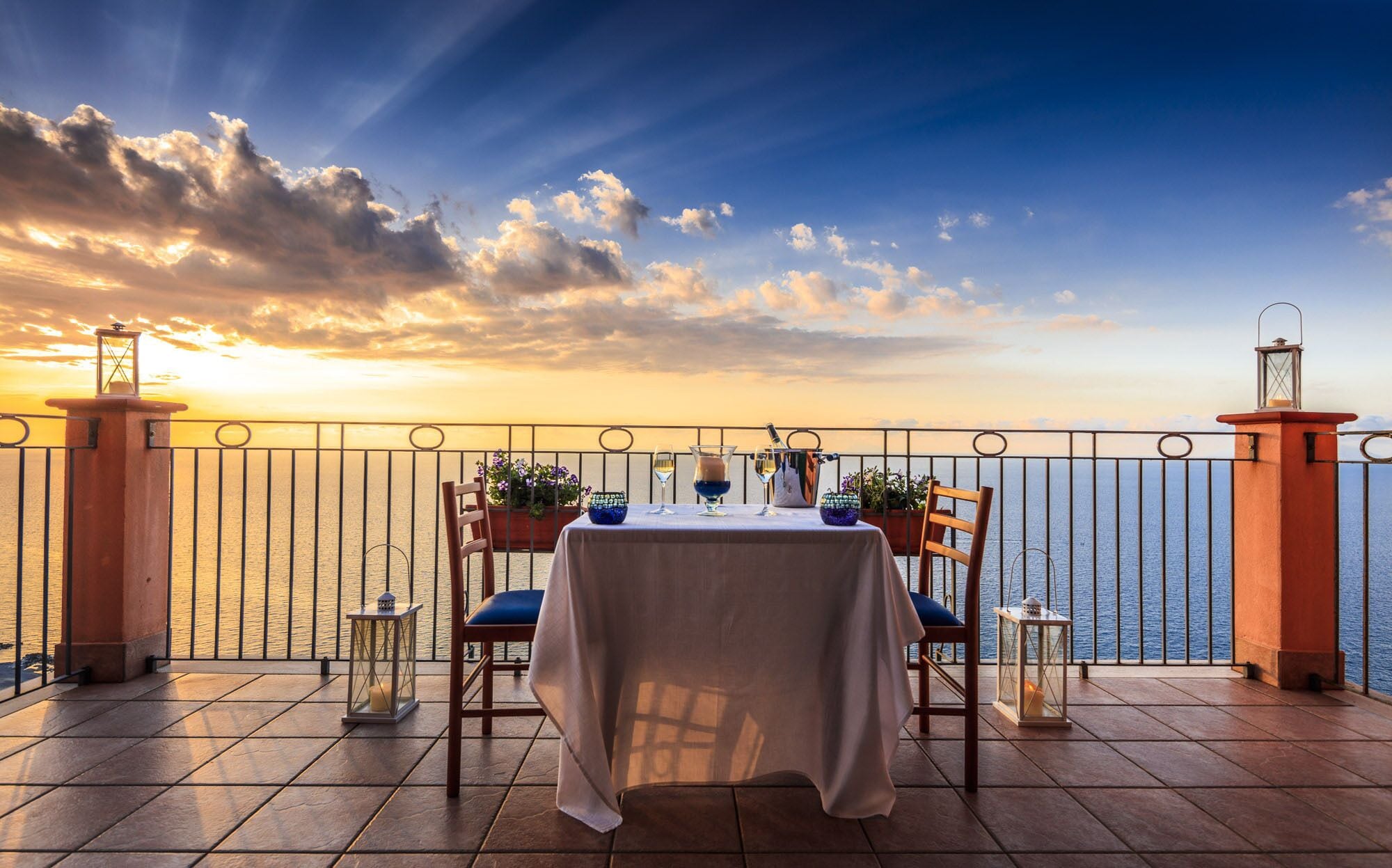  VILLA HELIOS IS WAITING FOR AN UNFORGETTABLE HOLIDAY