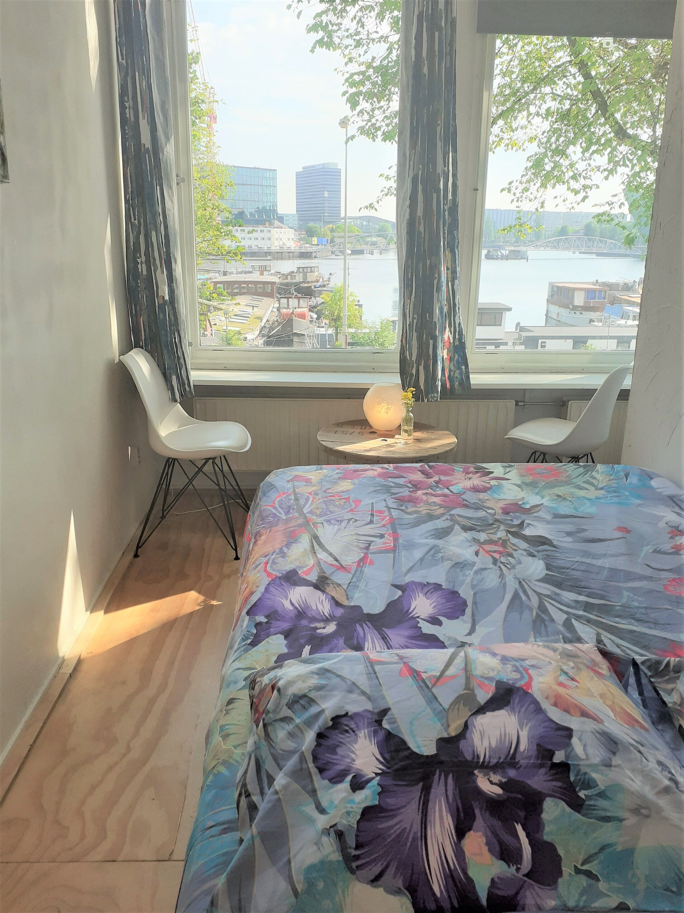 Bed'njoy clean cozy and central with astonishing view