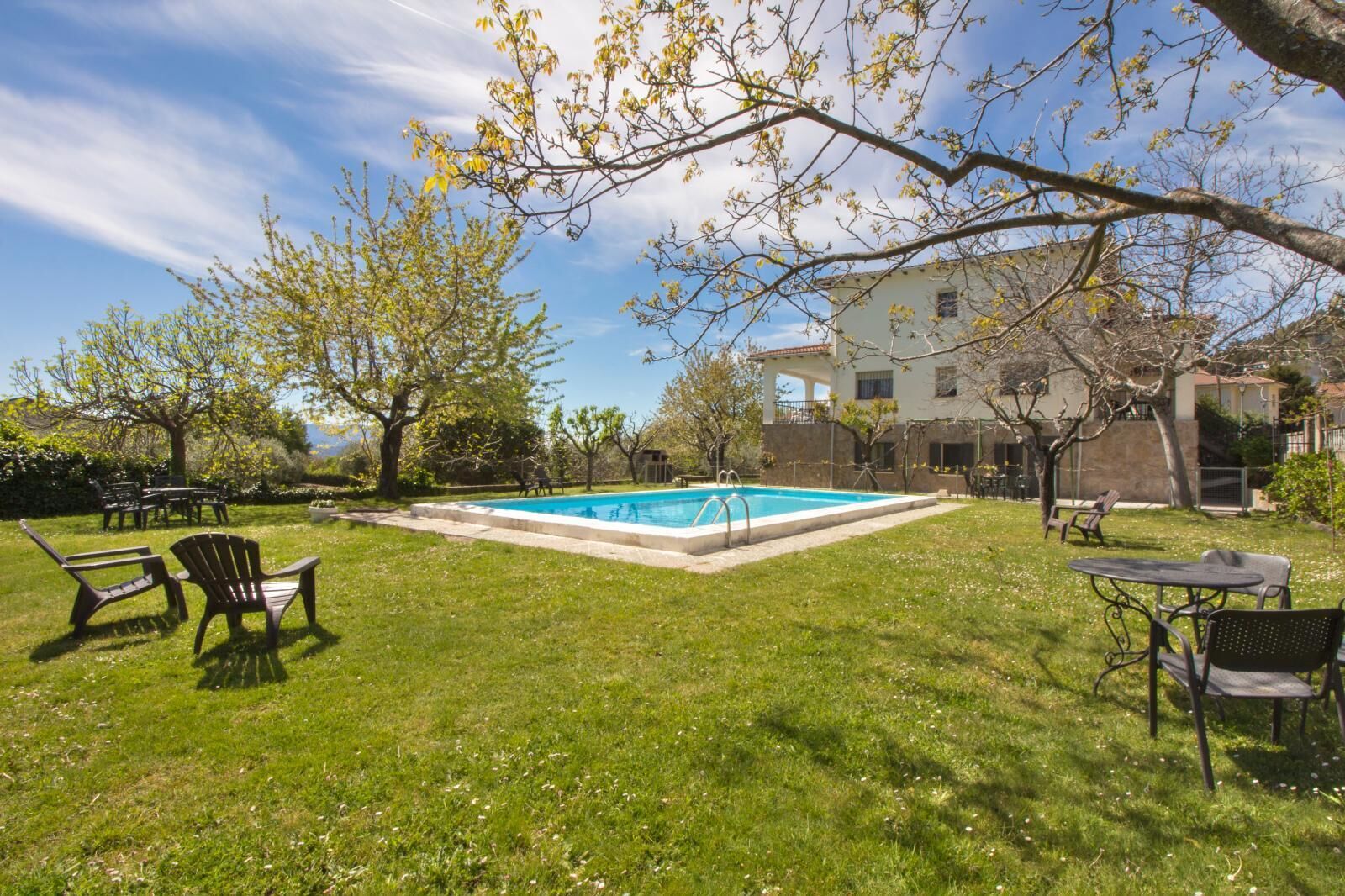 Amatalasviñas Serradilla rural house