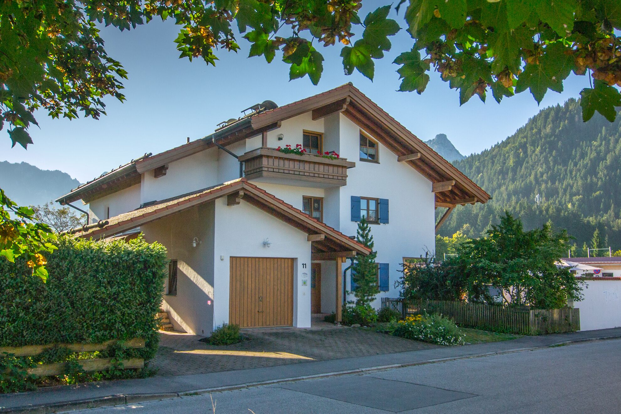 F **** comfort apartment in maisonette style, fantastic view, prime location